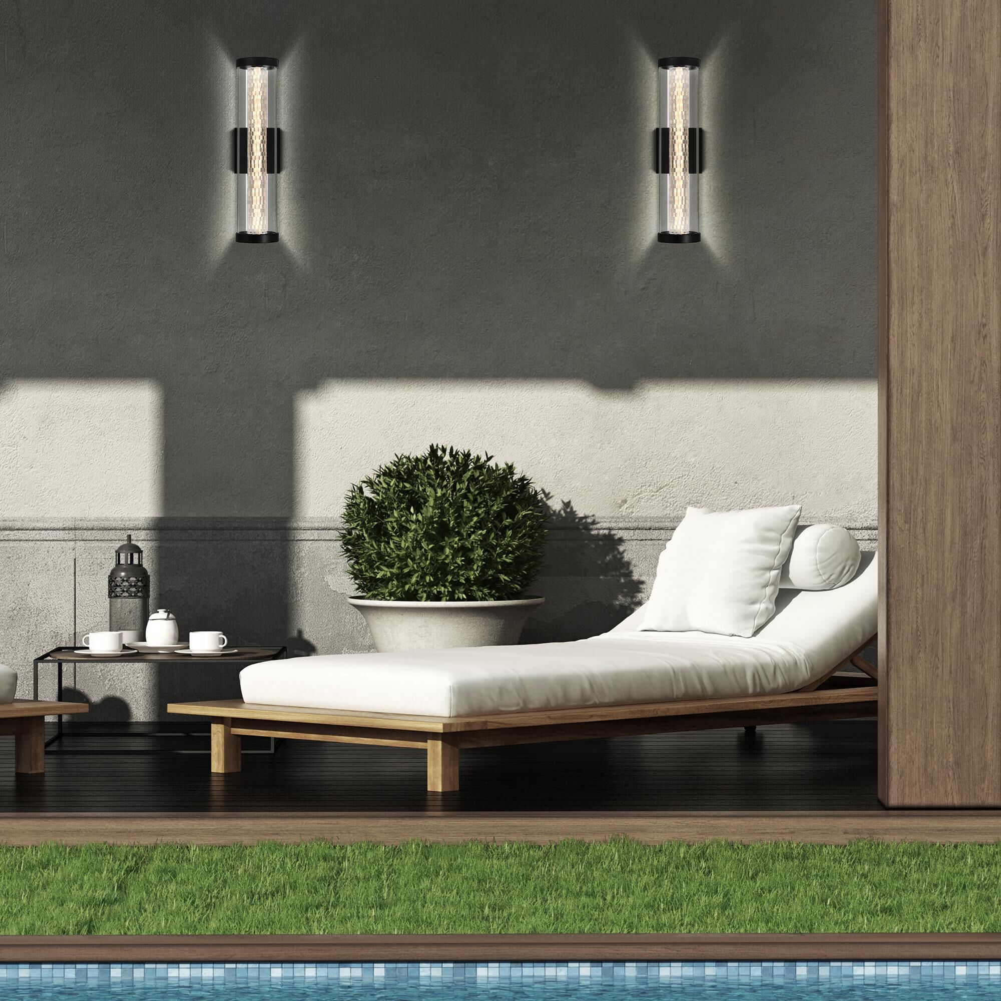 Shown in Black finish and Pitch Clear Crystal glass