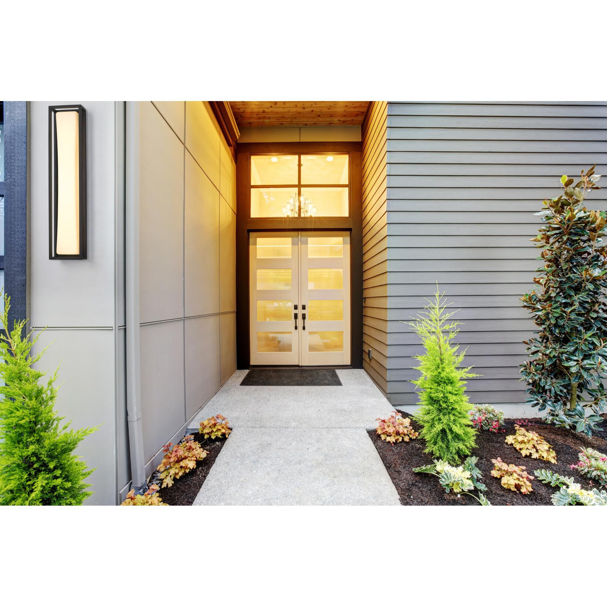 Shown in Black finish and Polycarbonate shade