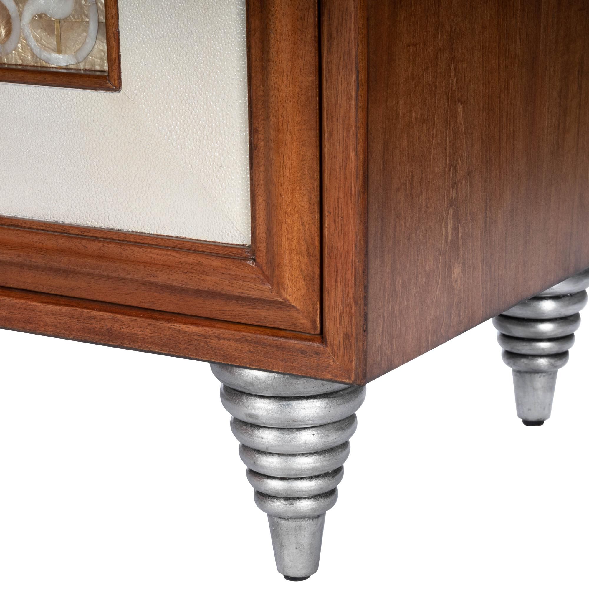 Shown in Cosmopolitan finish