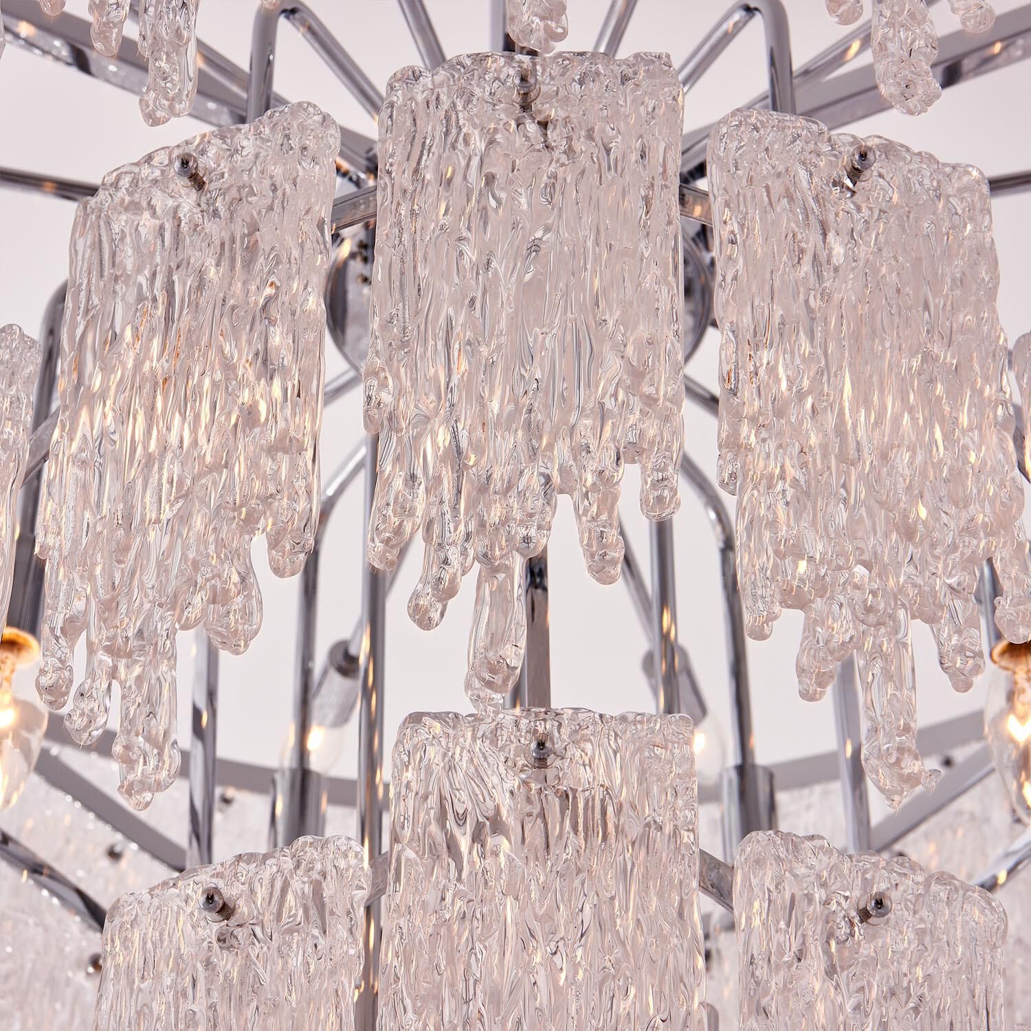 Shown in Polished Chrome finish