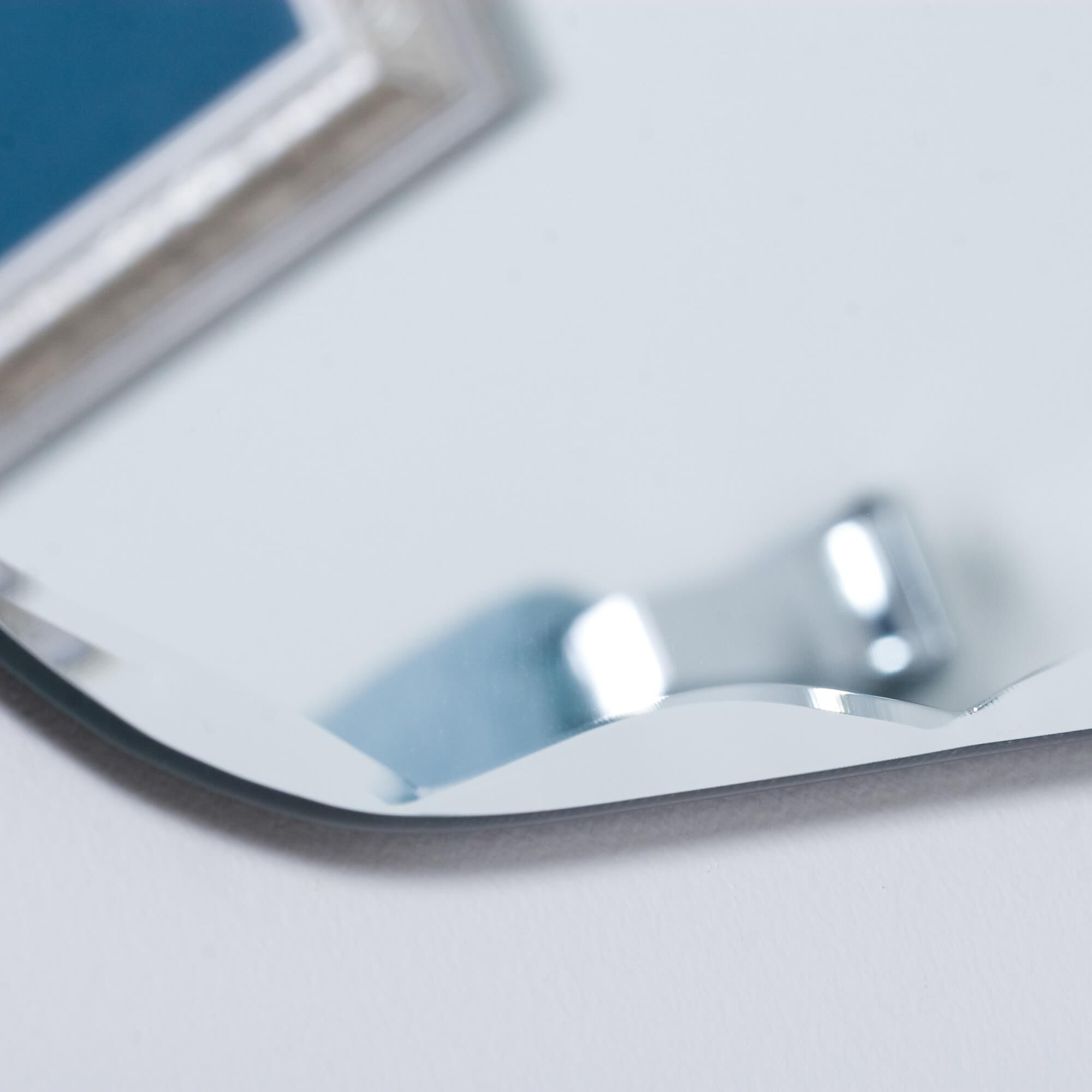 Bathroom Mirrors by Decor Wonderland