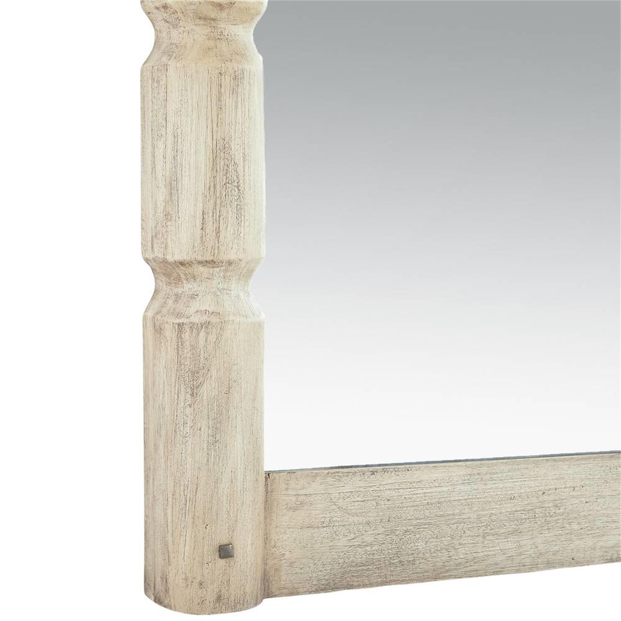 Shown in Smoke finish