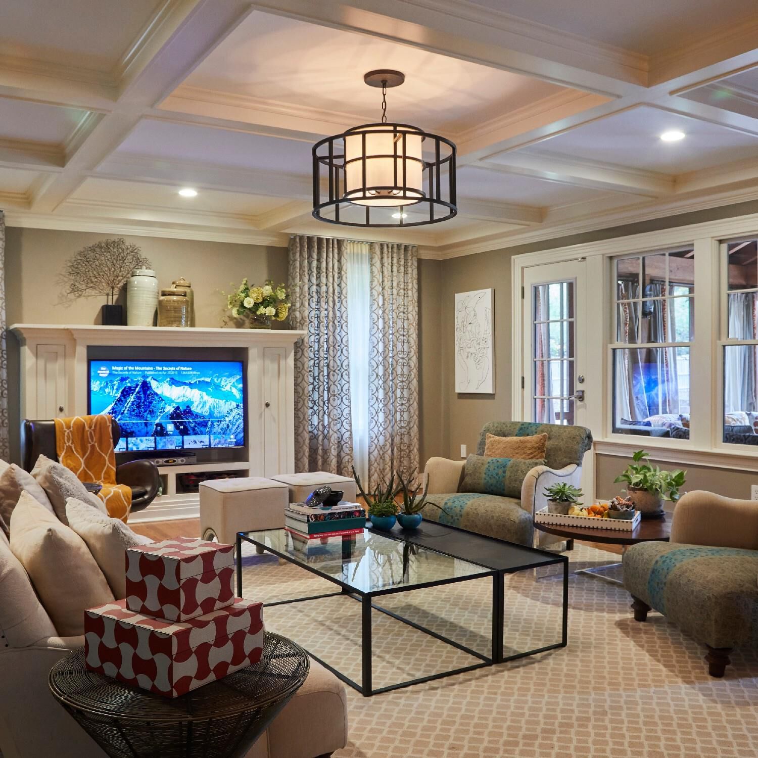 Shown in Matte Black finish and Fabric glass and Fabric shade