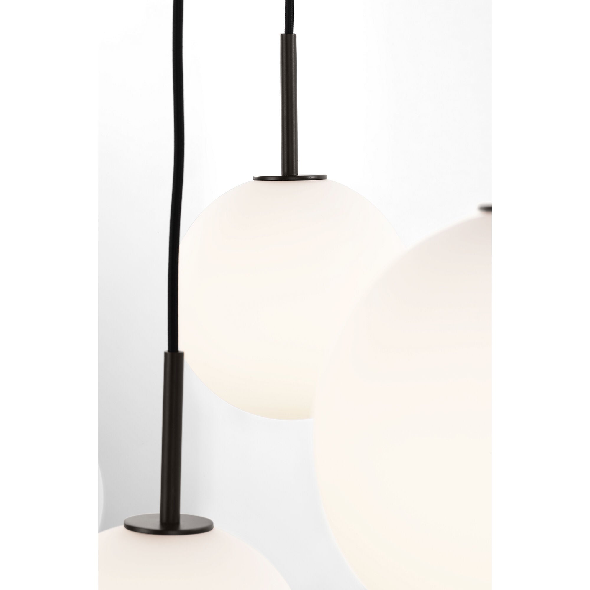 Sorelle Medium Linear Chandelier,
