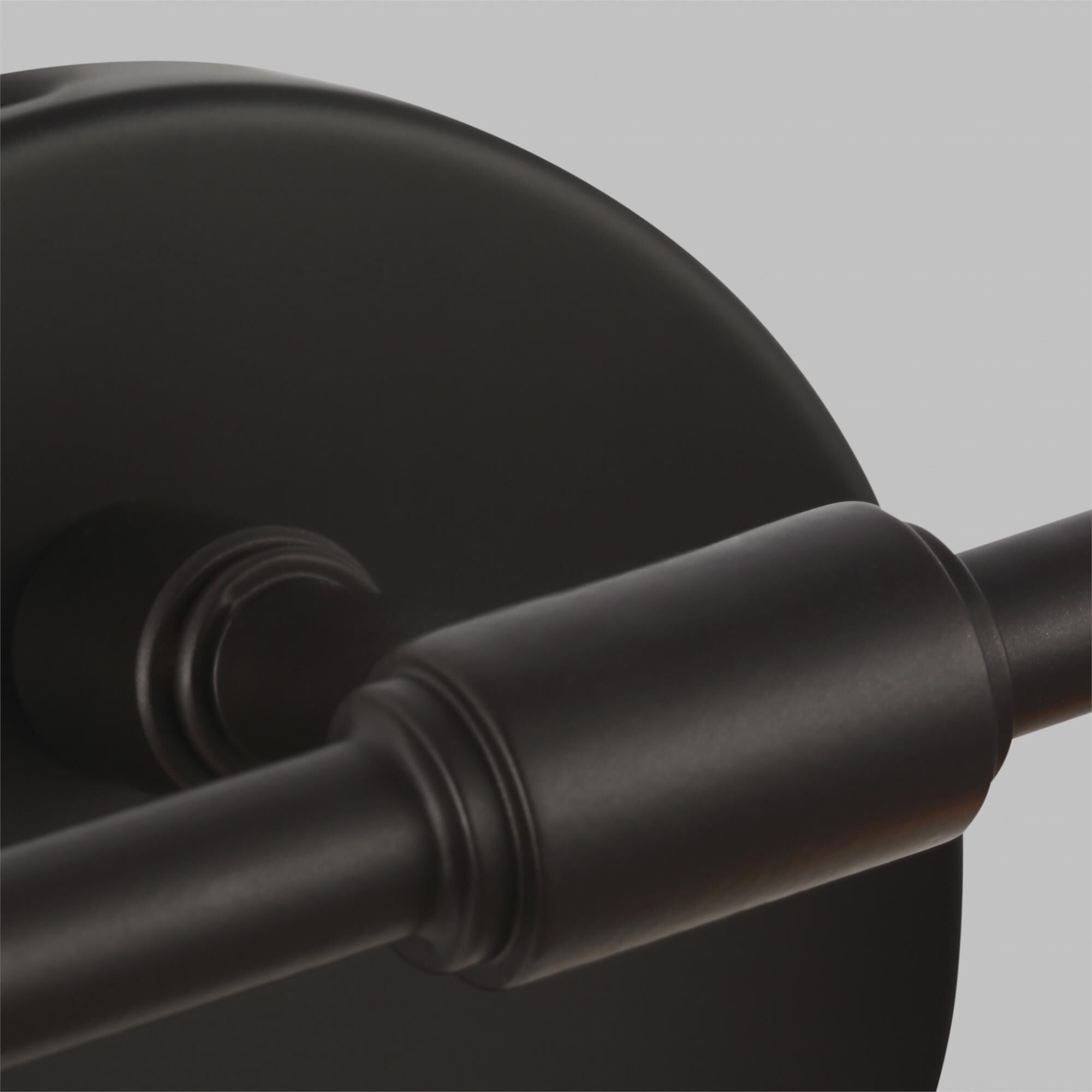 Shown in Oil Rubbed Bronze finish and Clear Seeded glass