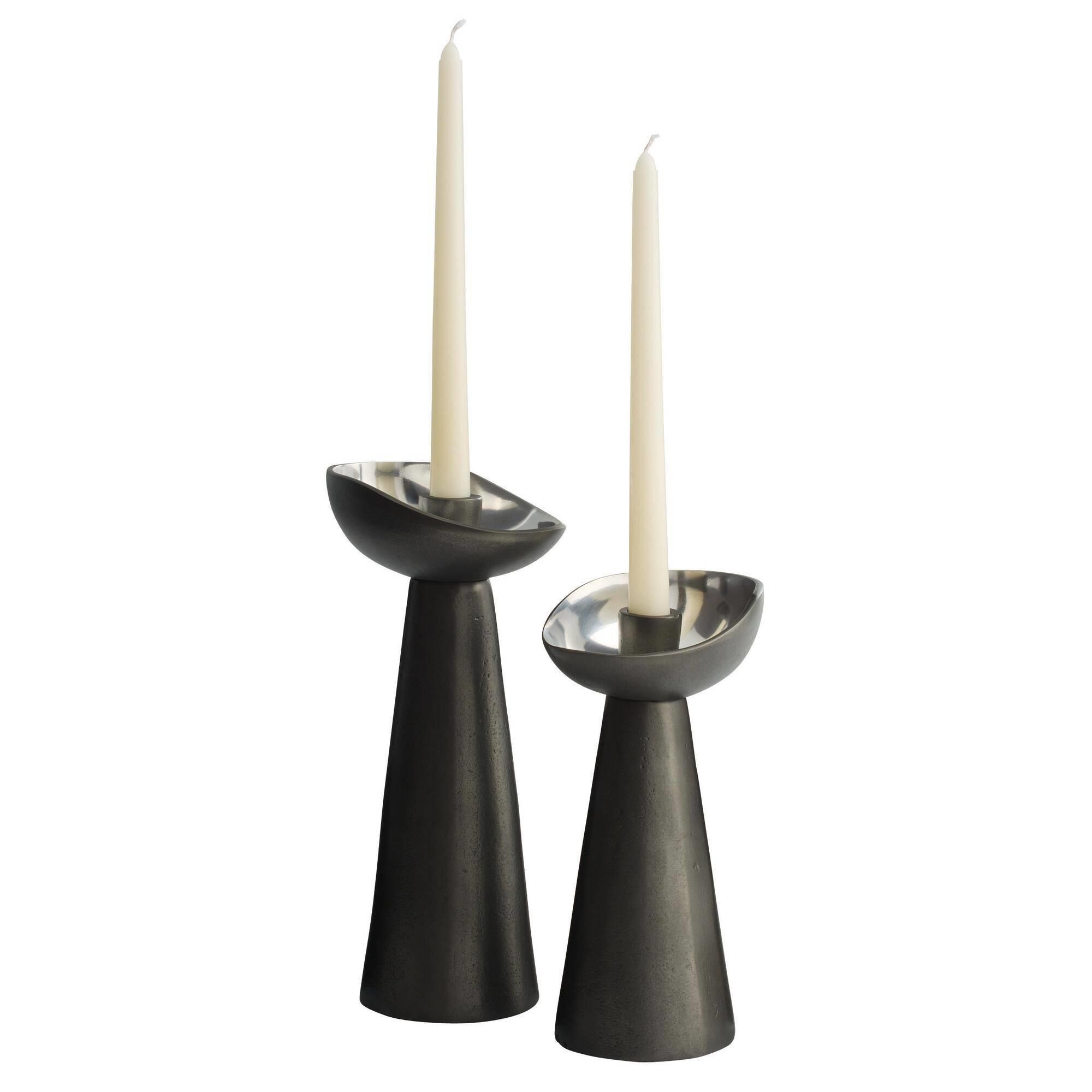 Shown in Blackened and Polished Silver finish