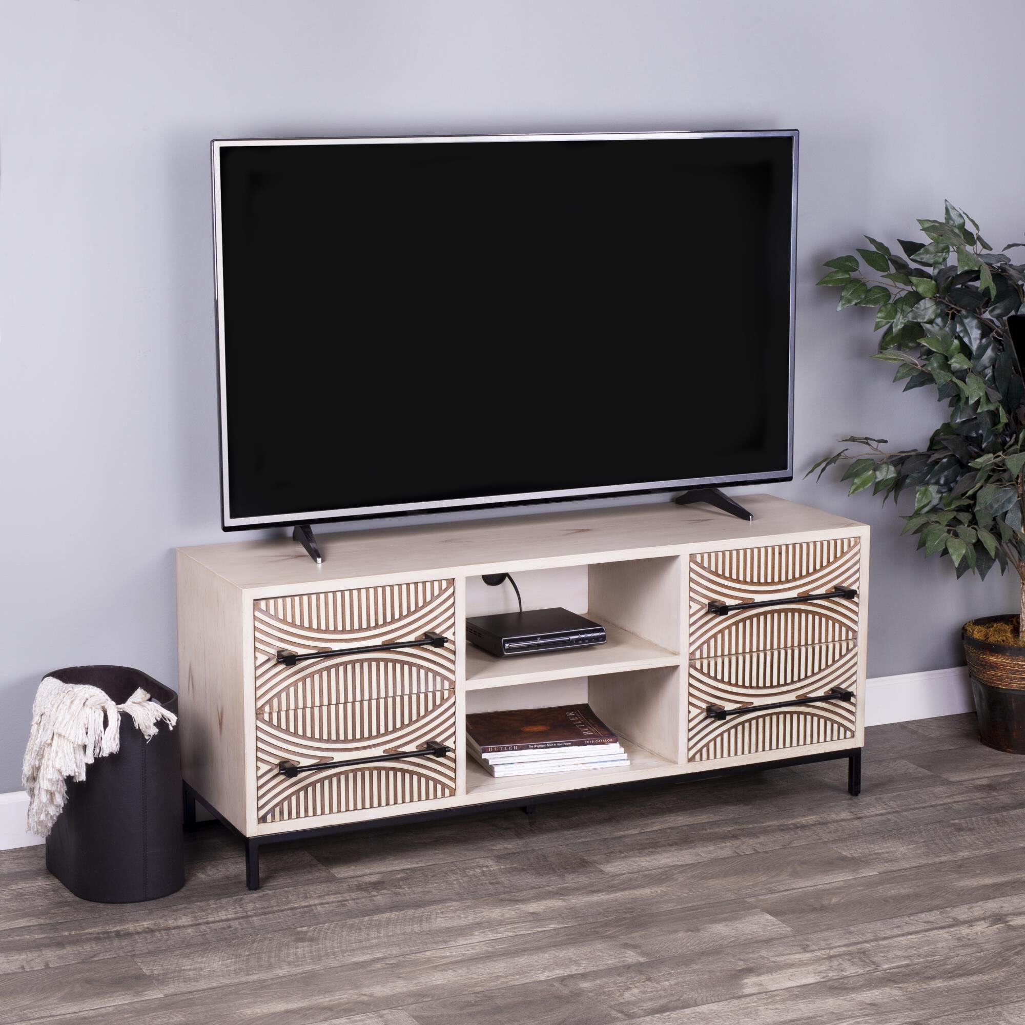 Shown in Butler Loft finish