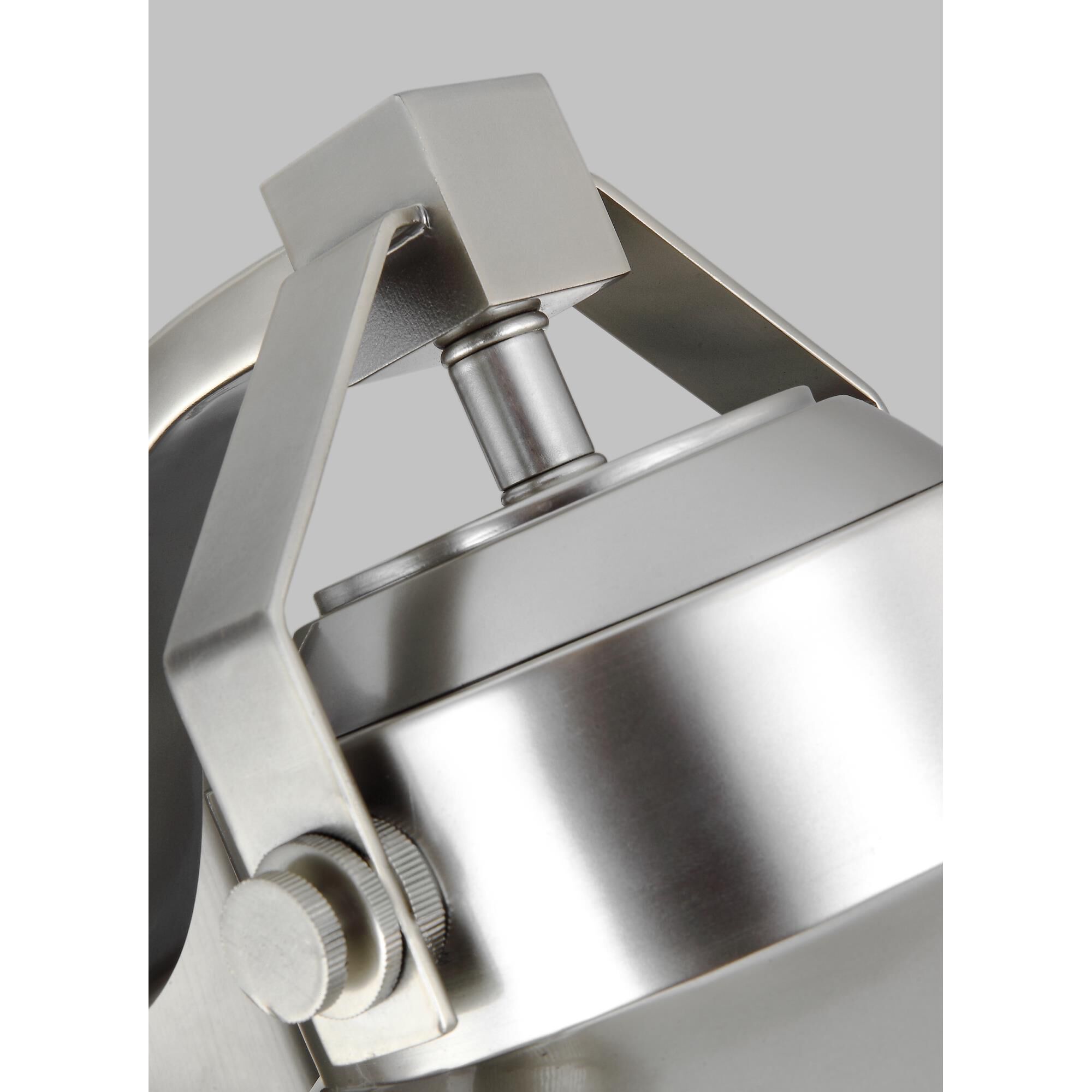 Shown in Painted Brushed Steel finish and Clear Seeded glass