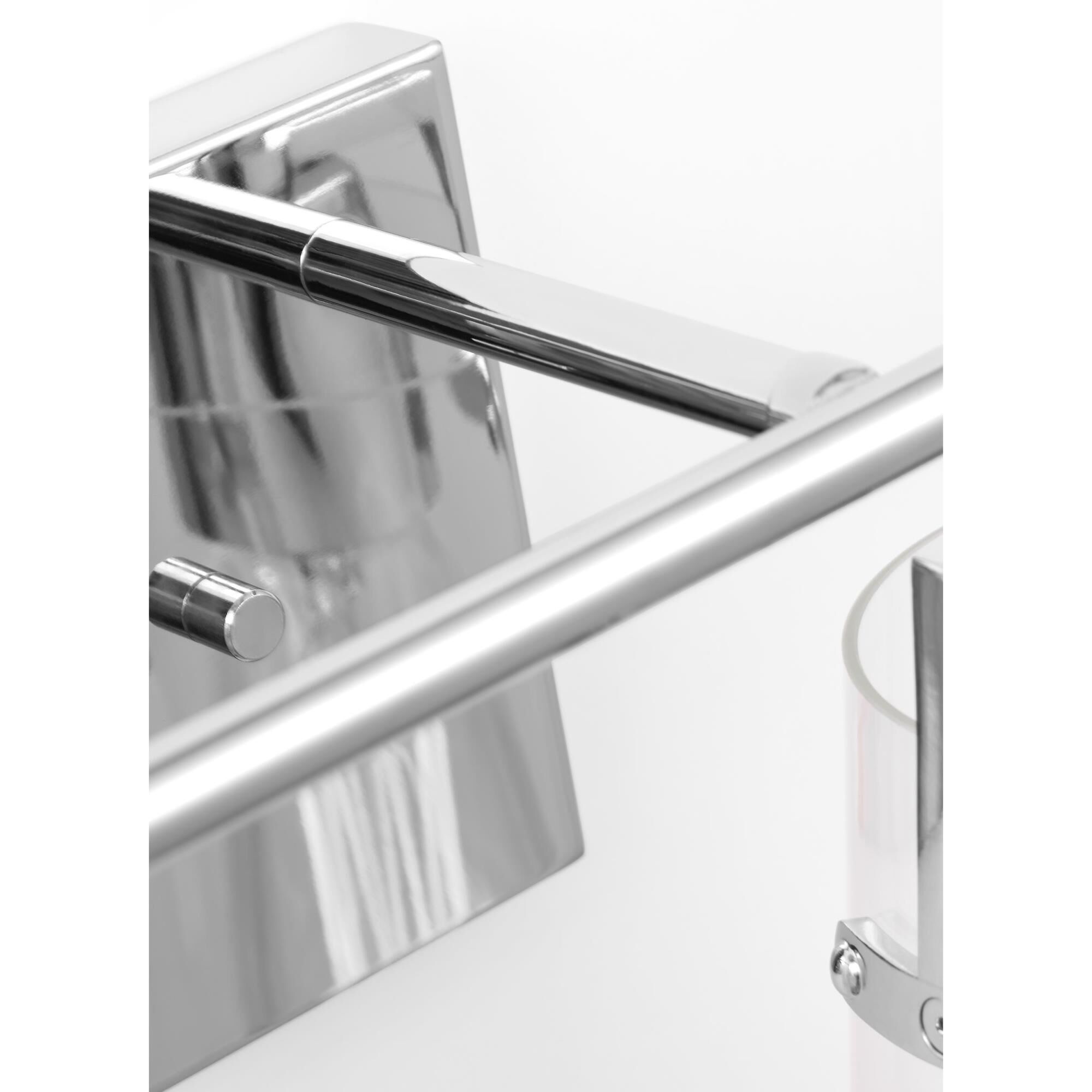 Shown in Chrome finish and Clear Glass s shade