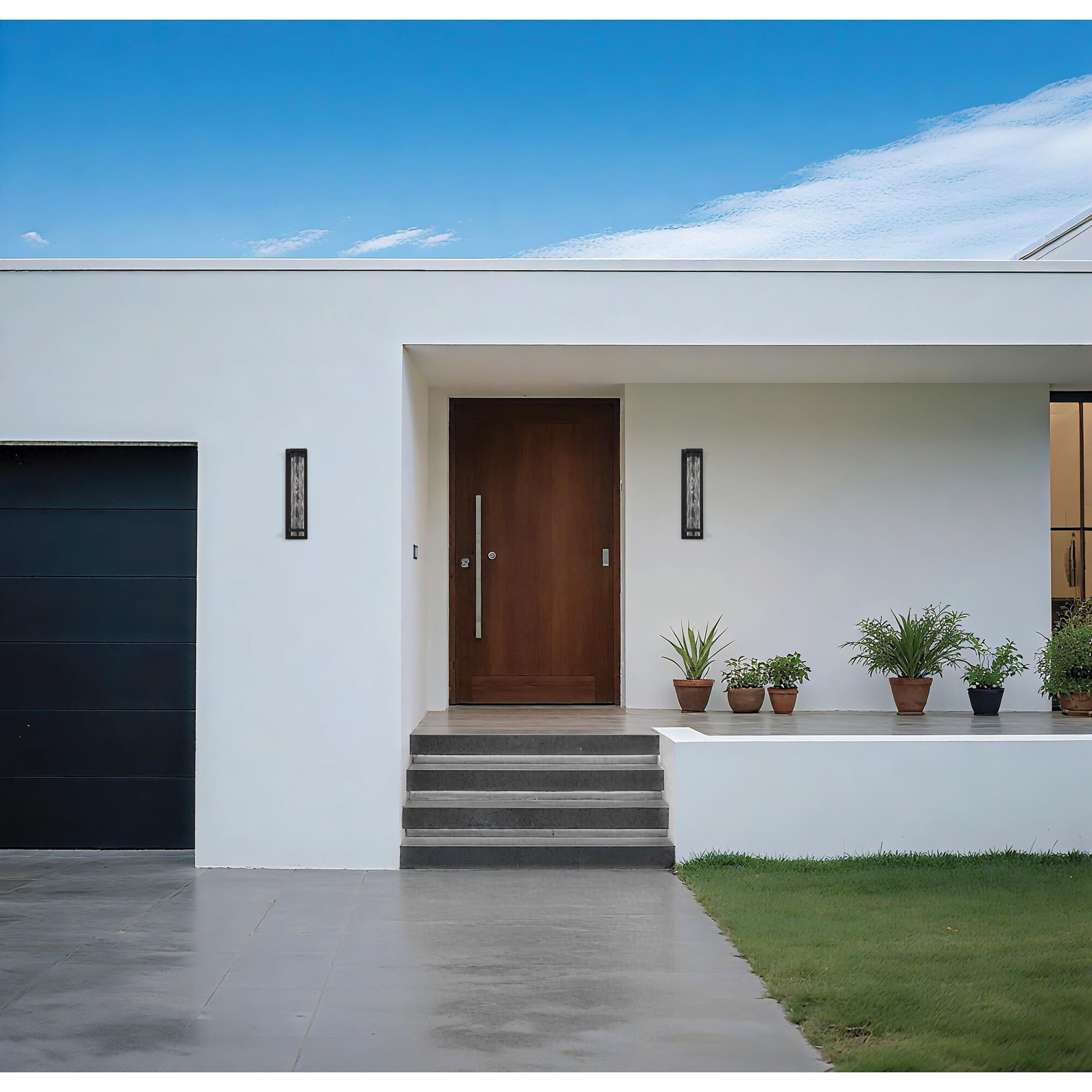 Shown in Textured Black finish and Clear Water glass