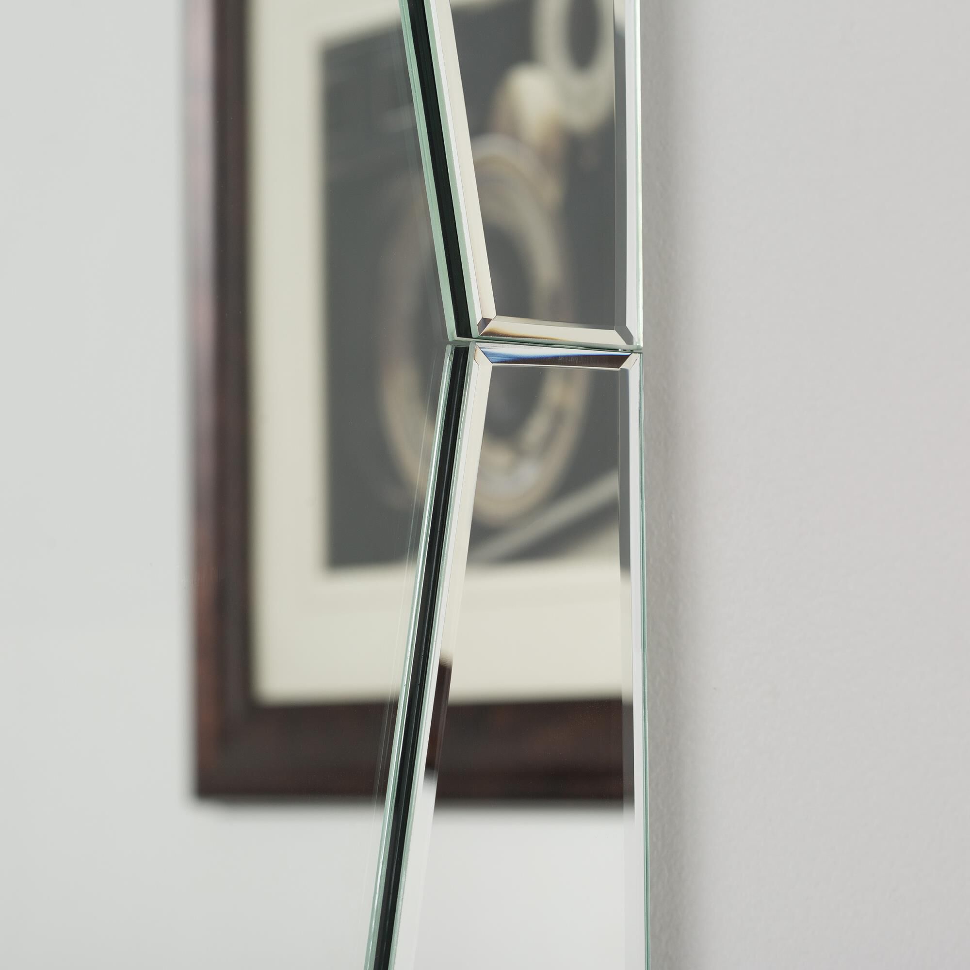 Shown in Mirror finish