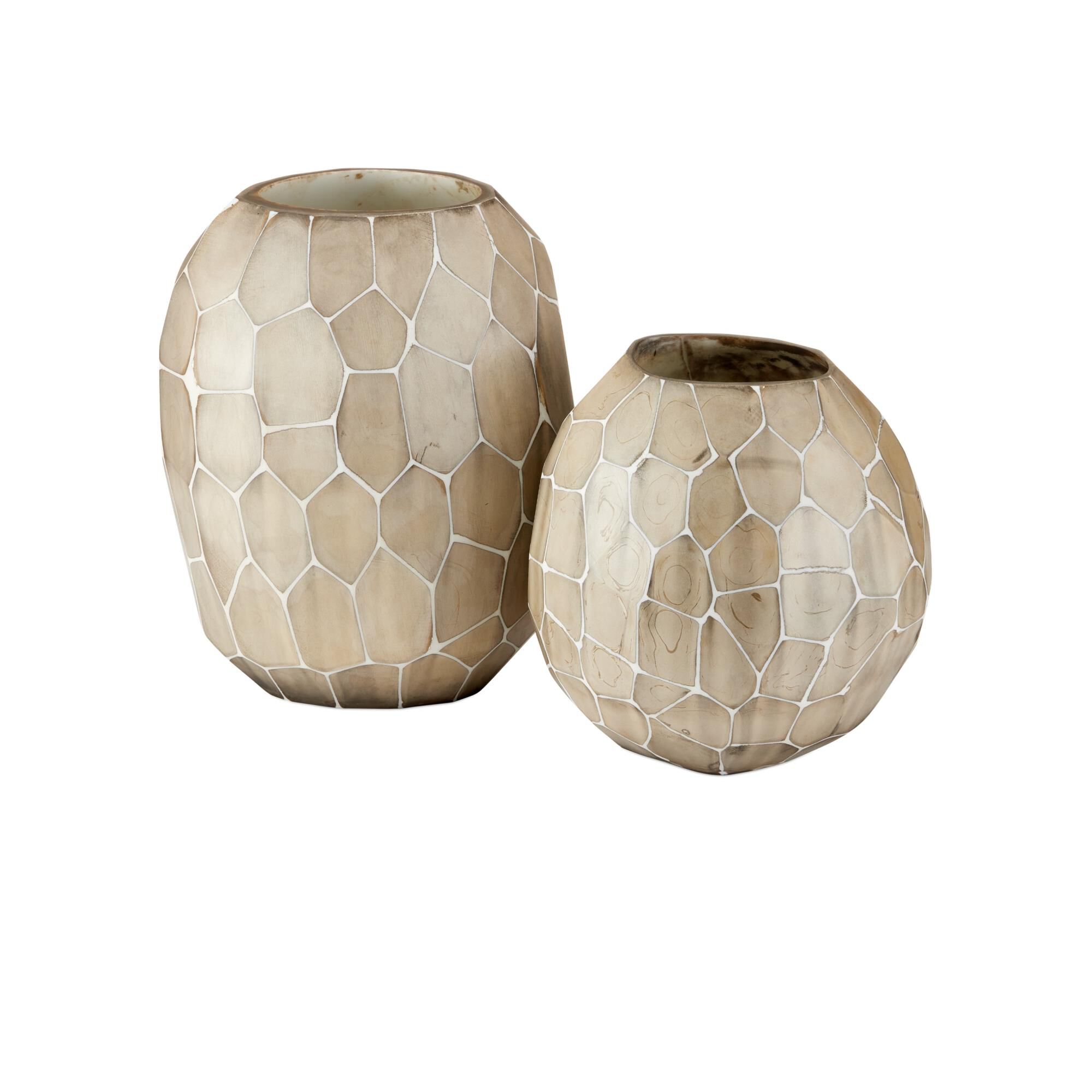 Shown in White, Beige and Antique finish