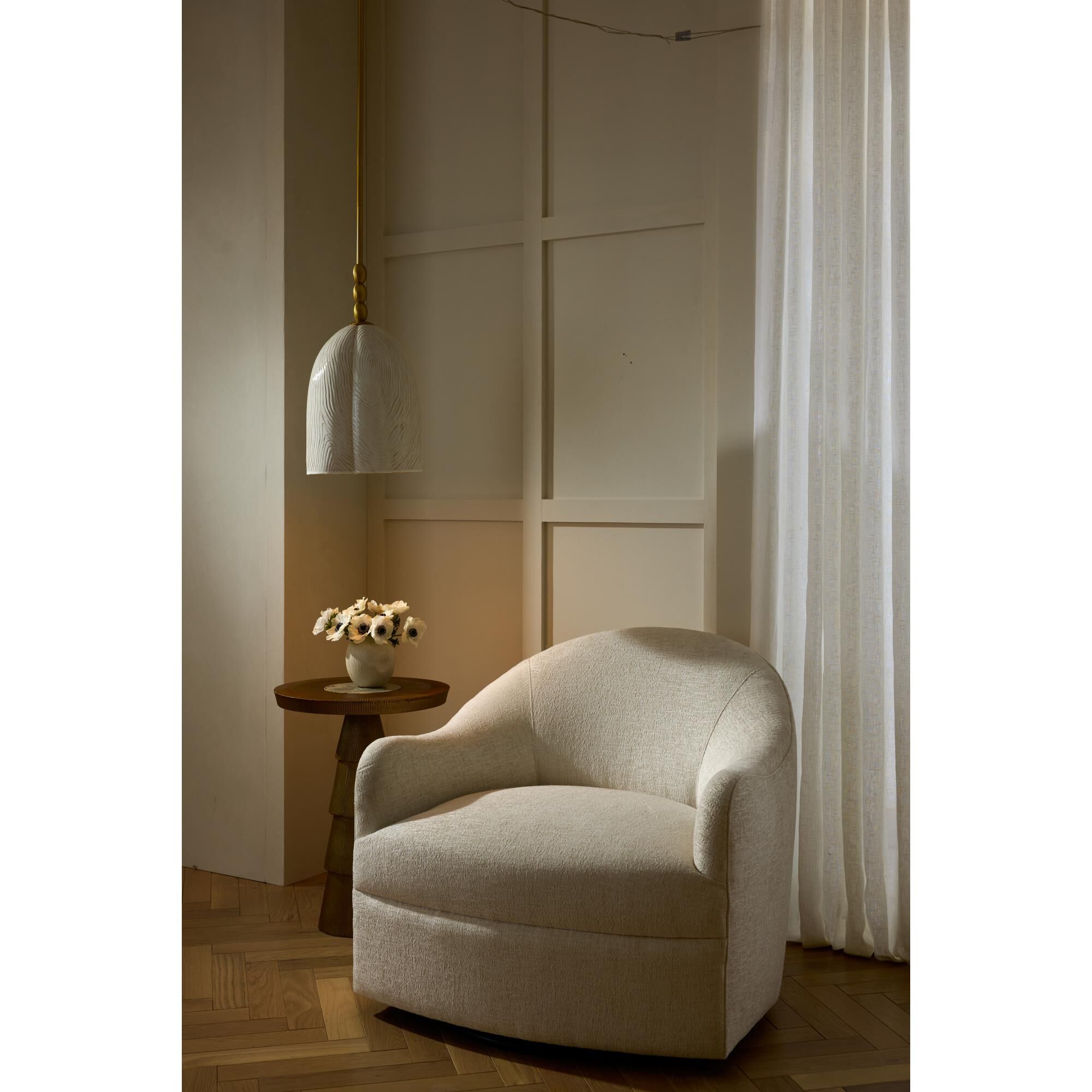 Shown in Whitewash finish