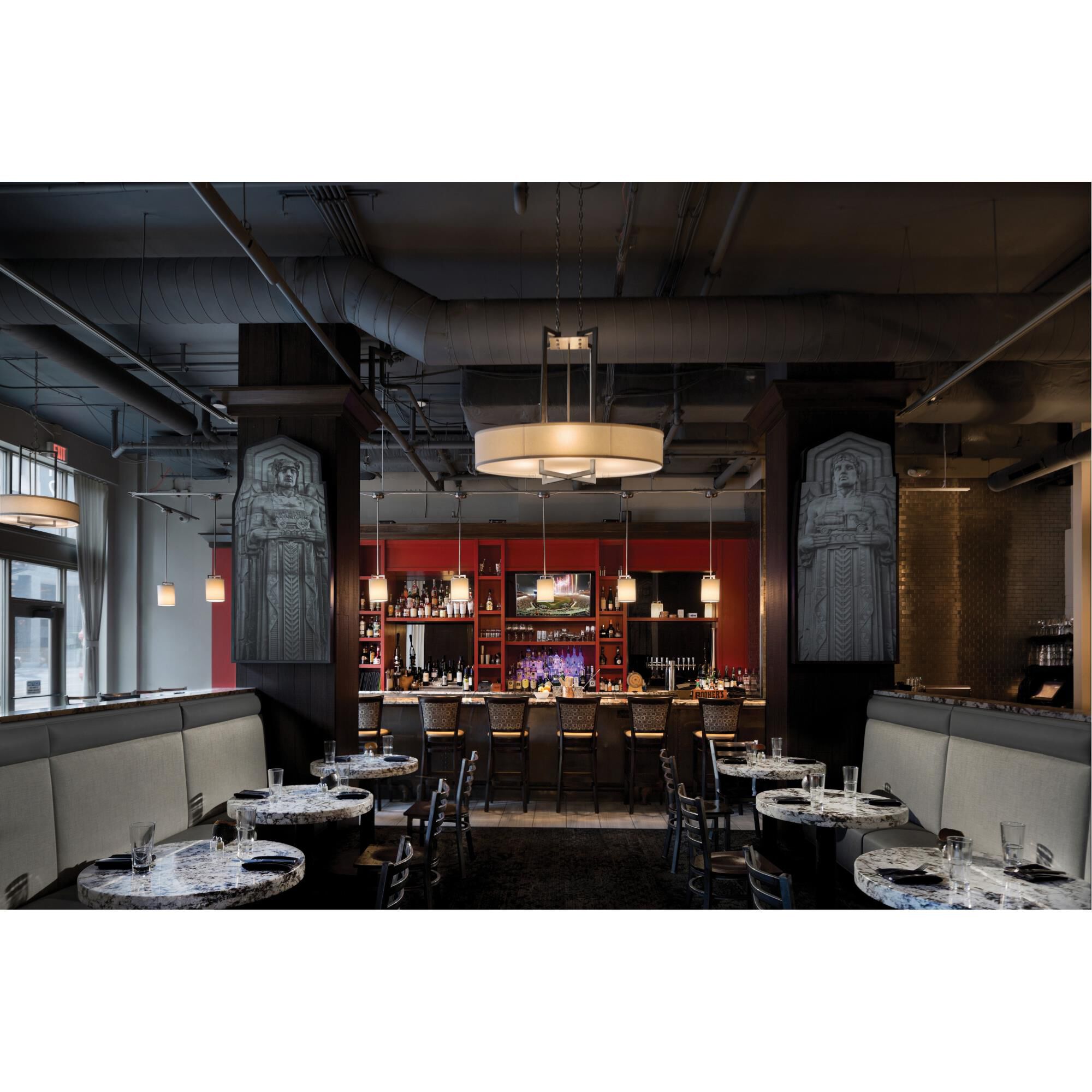 Hampton 40 Inch 9 Light Chandelier by Hinkley Lighting