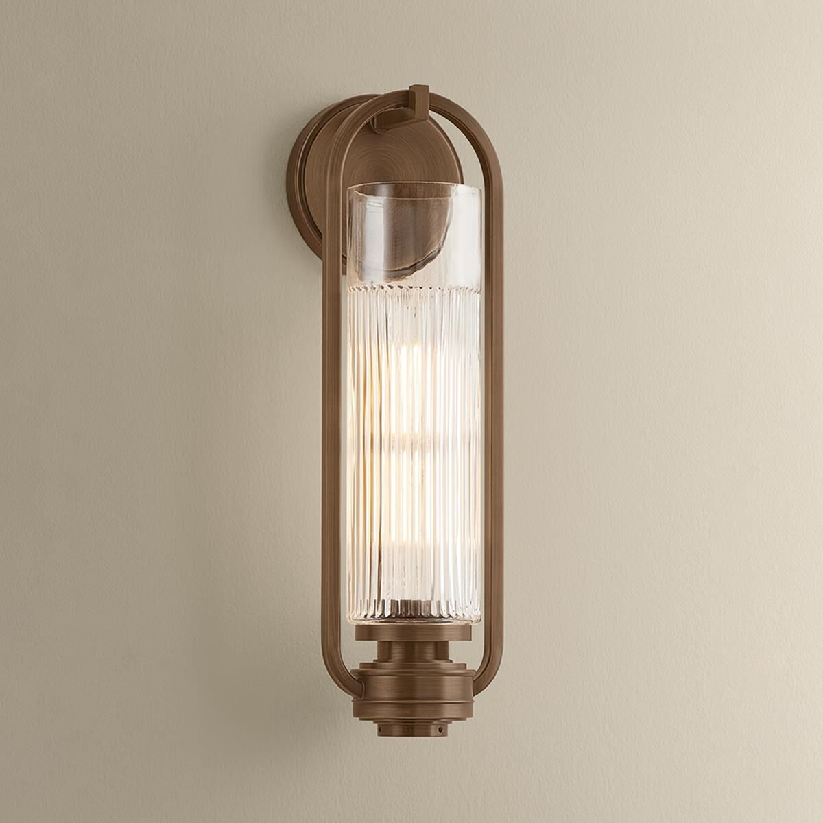 Shown in Historic Bronze finish and Clear Optic glass