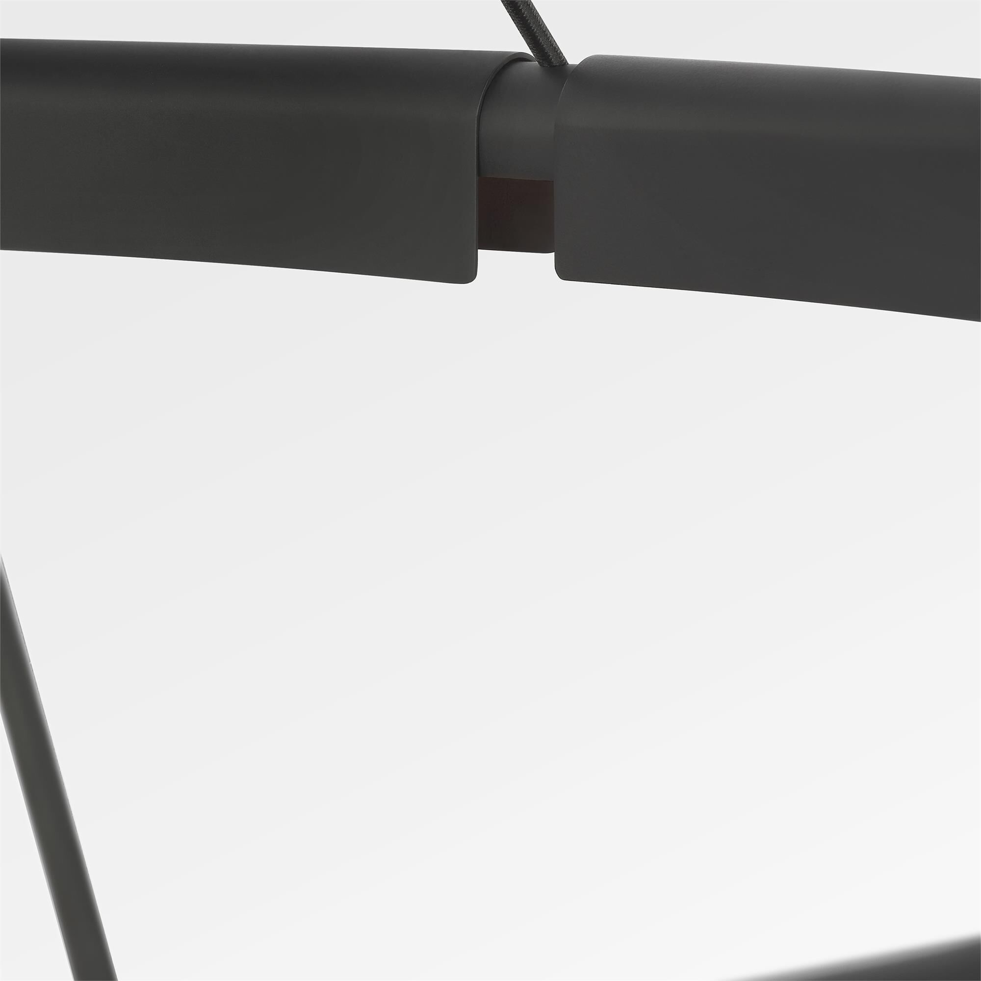 Shown in Nightshade Black finish and Aluminum shade