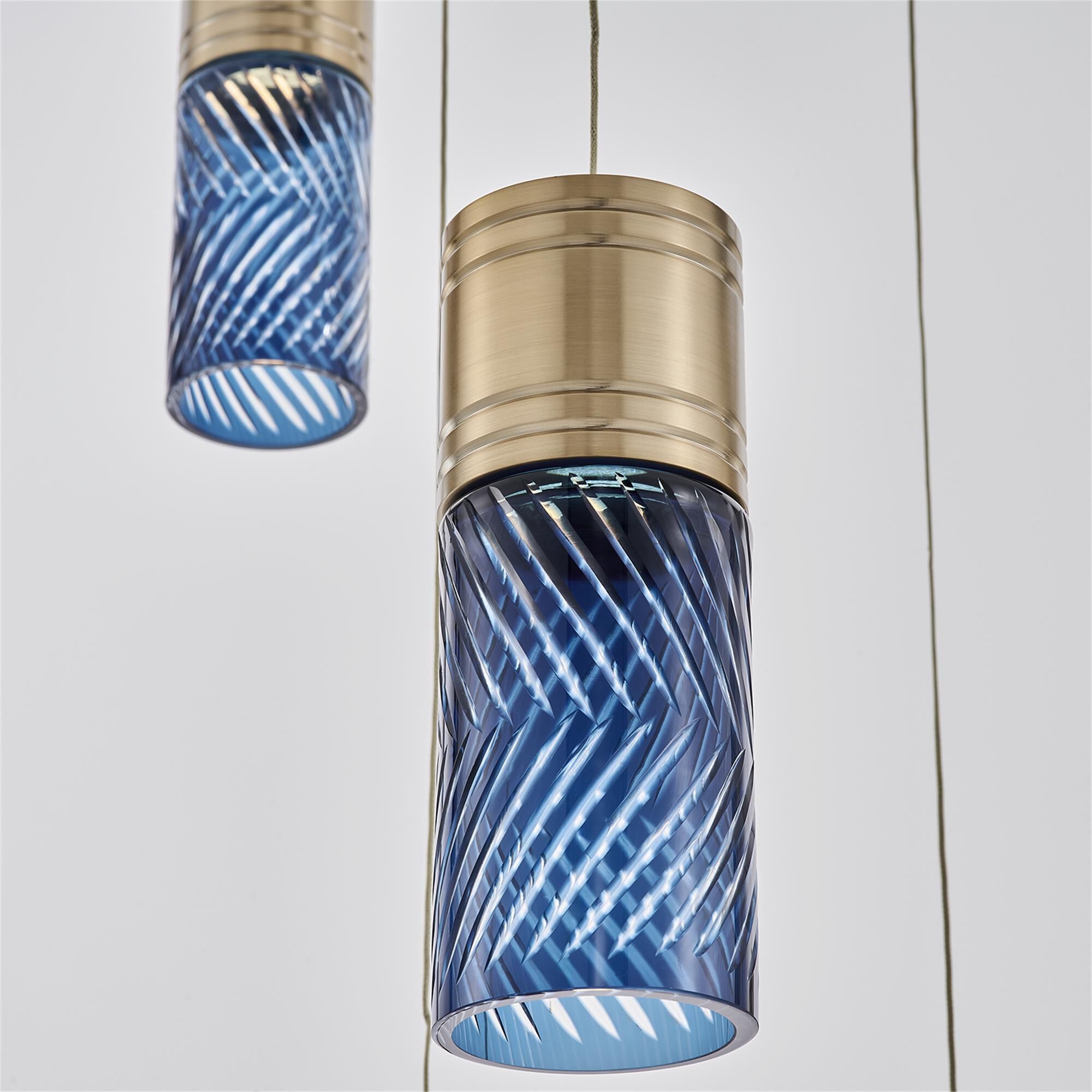 Shown in Winter Brass finish