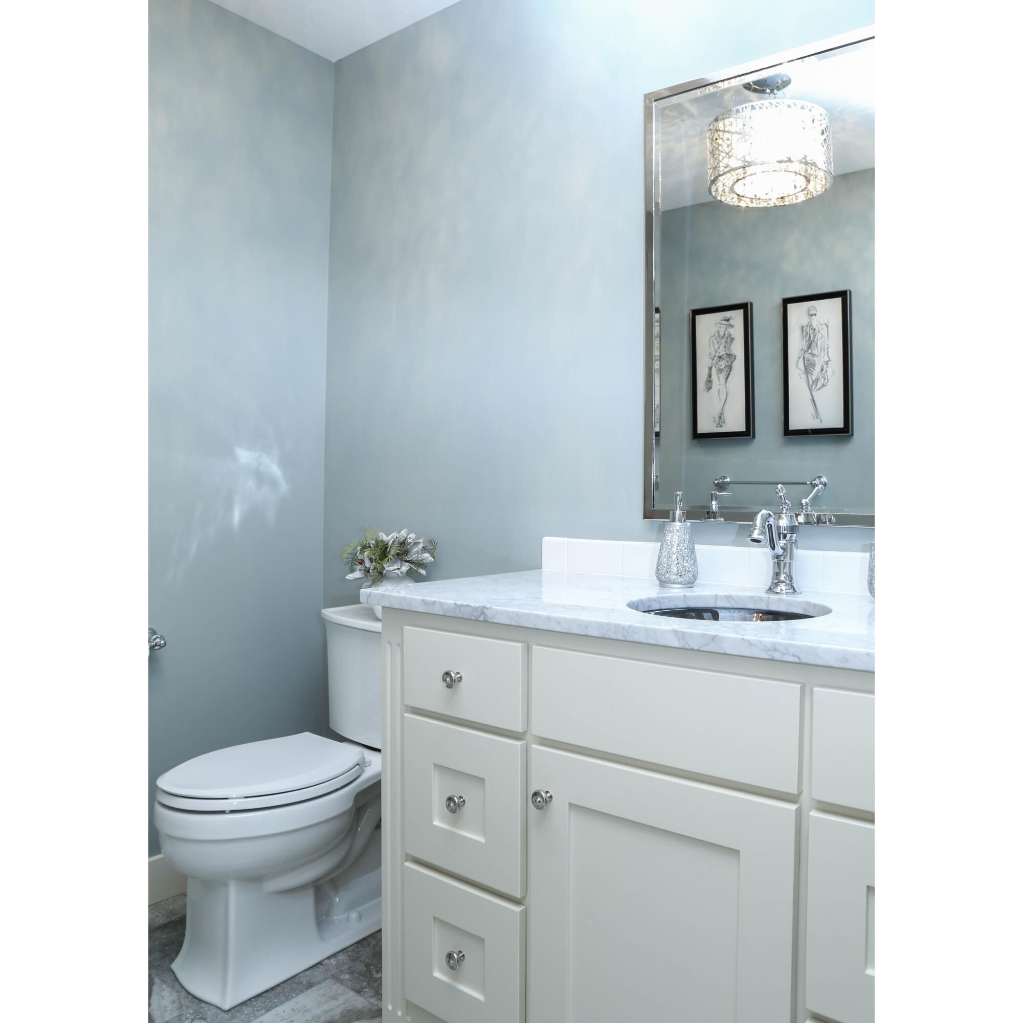 Shown in Polished Chrome finish and Clear crystal and Clear And White glass