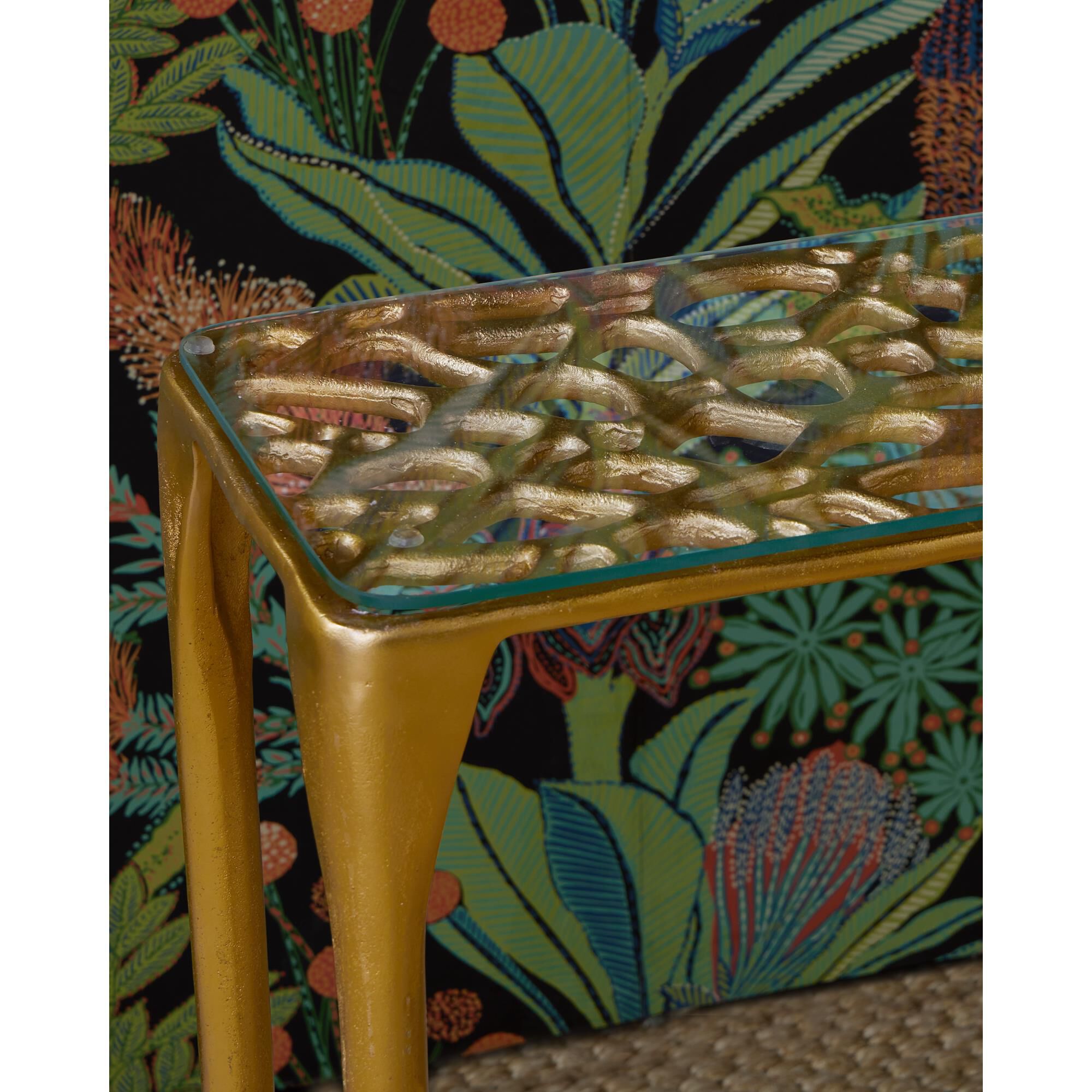 Shown in Gold and Clear finish