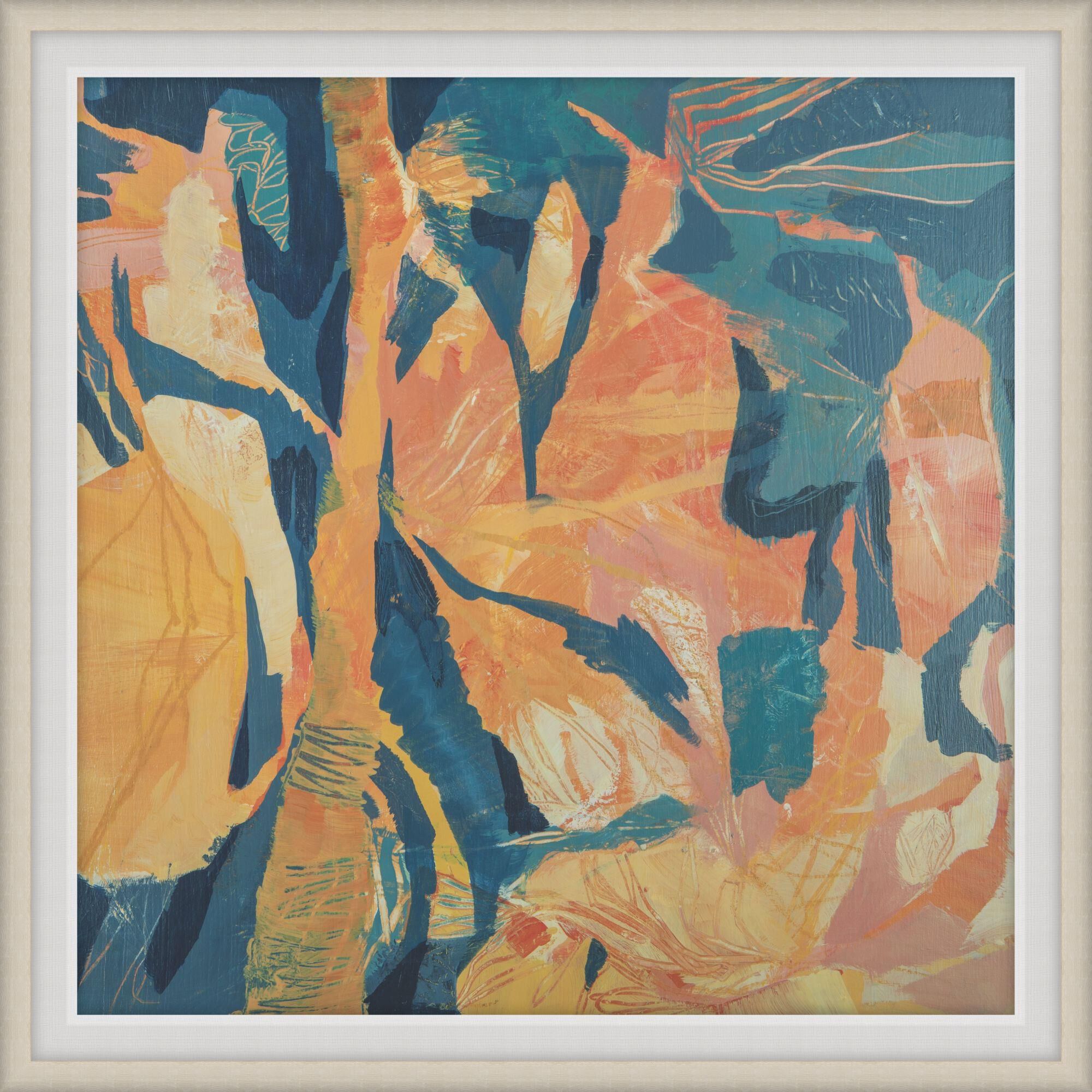 Shown in White and Woodtones finish