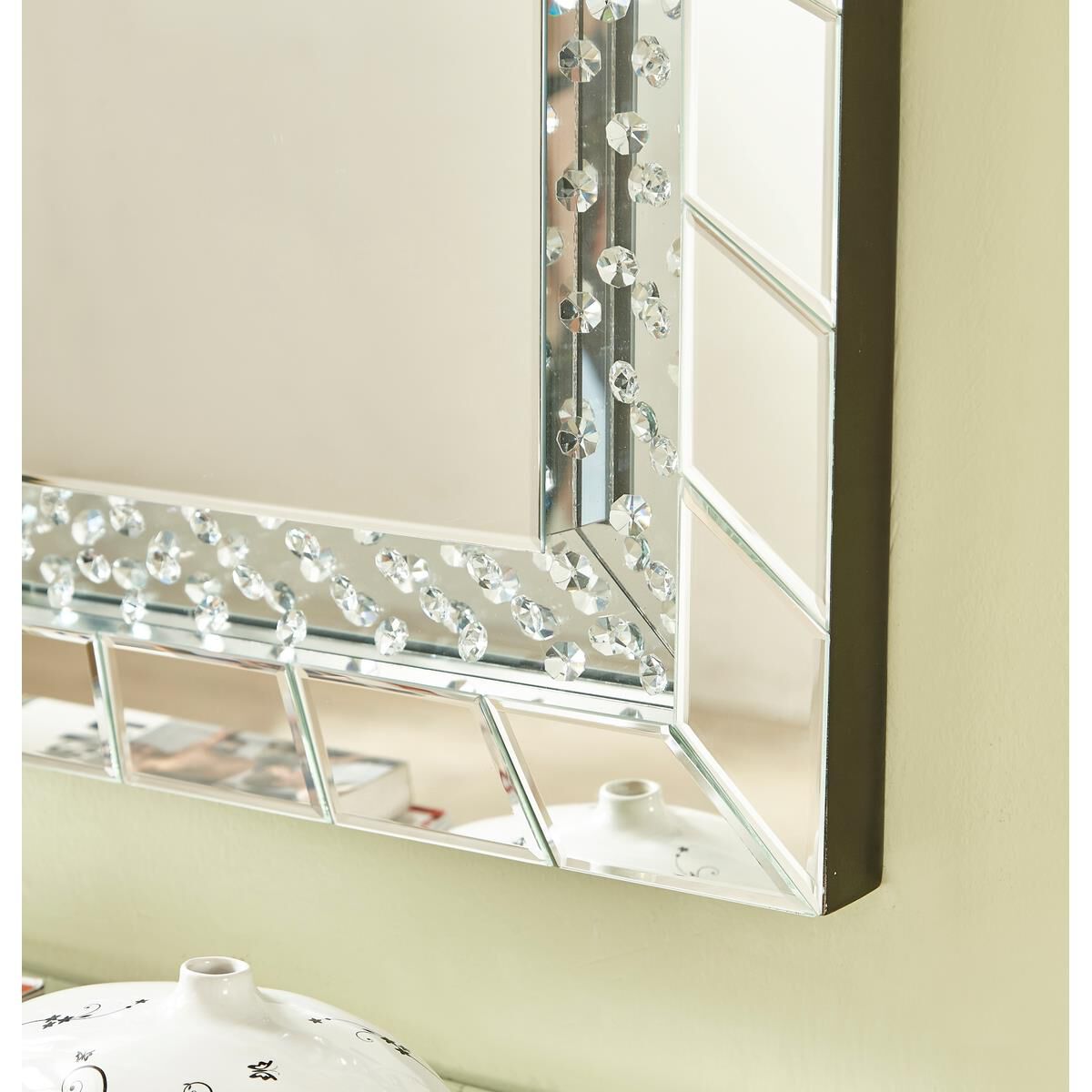 Shown in Clear finish