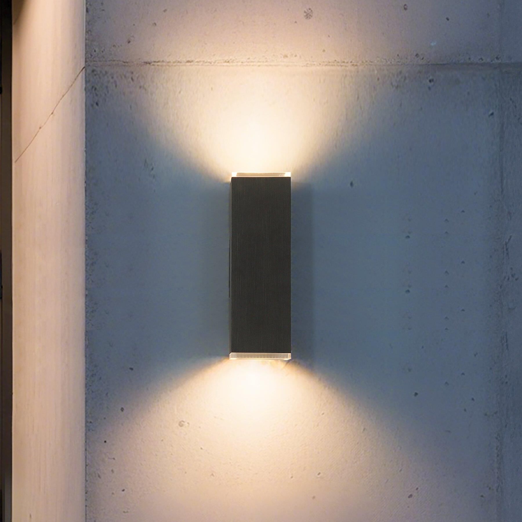 Shown in Graphite finish and Clear Acrylic glass