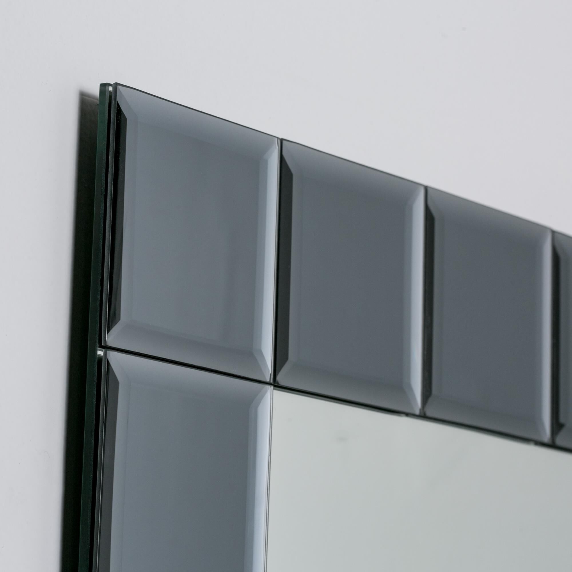 Montreal Bathroom Mirrors by Decor Wonderland