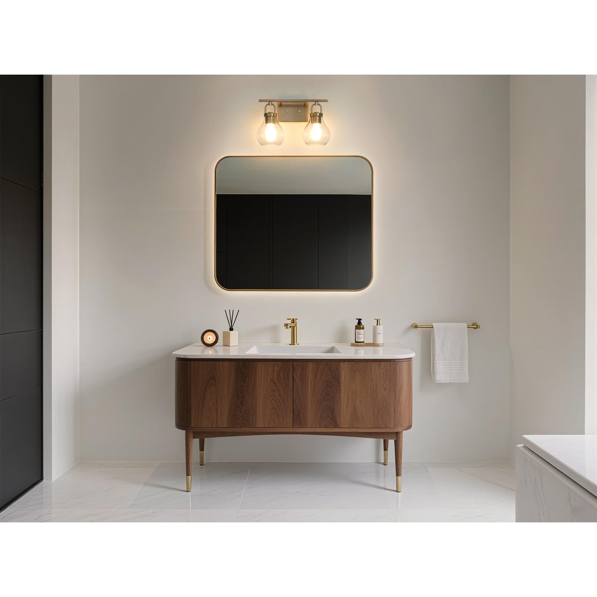 Shown in Champagne Gold finish and Clear glass