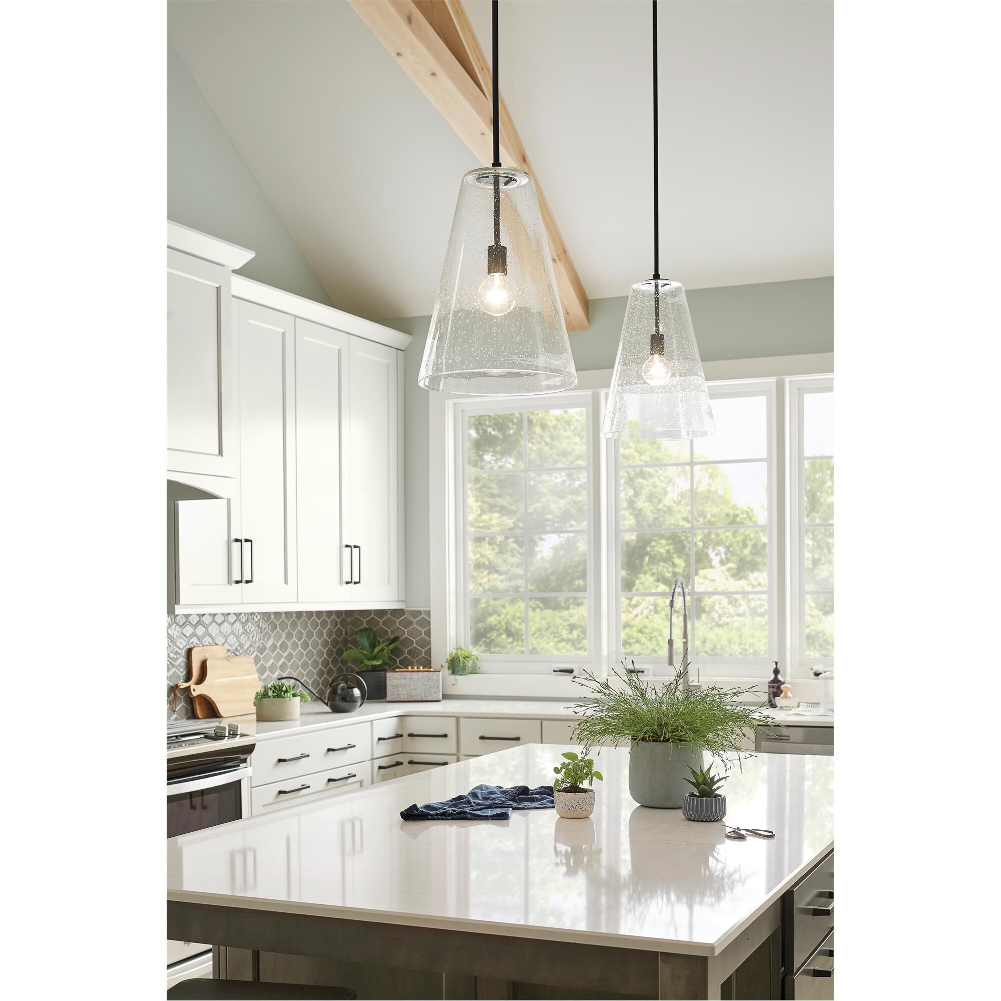 Vance Small Pendant Light,