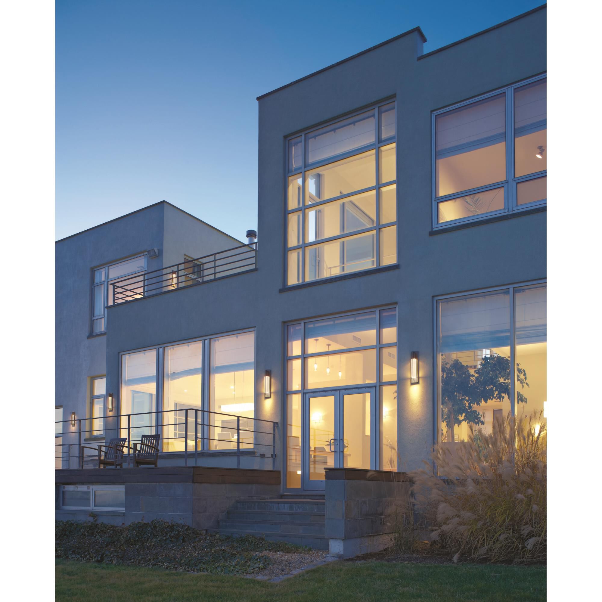 Shown in Coastal Oil Rubbed Bronze finish and Clear glass