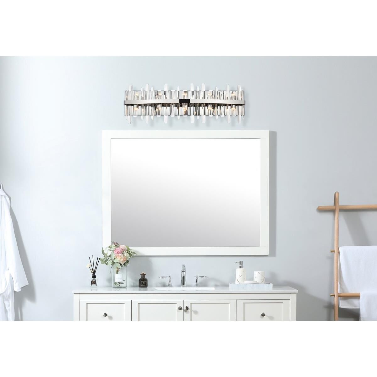 Shown in Chrome finish and Royal Cut crystal