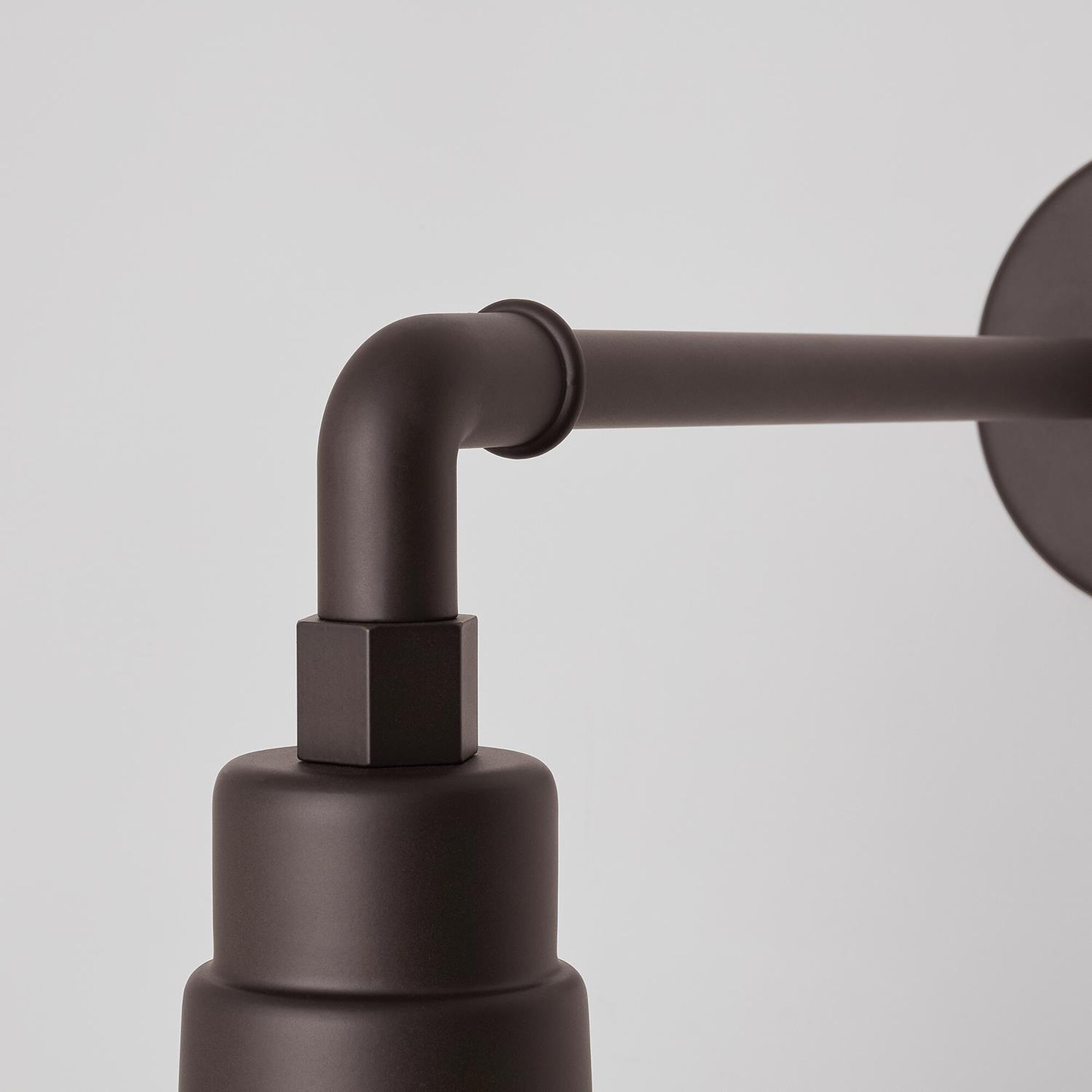 Shown in Oiled Bronze finish