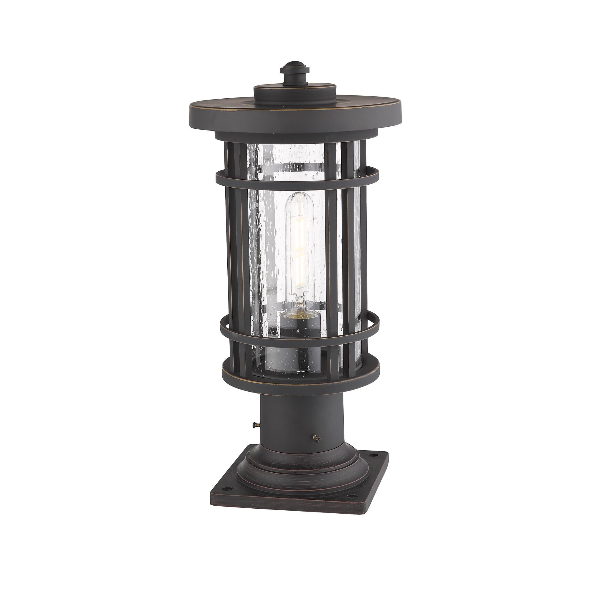 Shown in Oil Rubbed Bronze finish and Glass shade