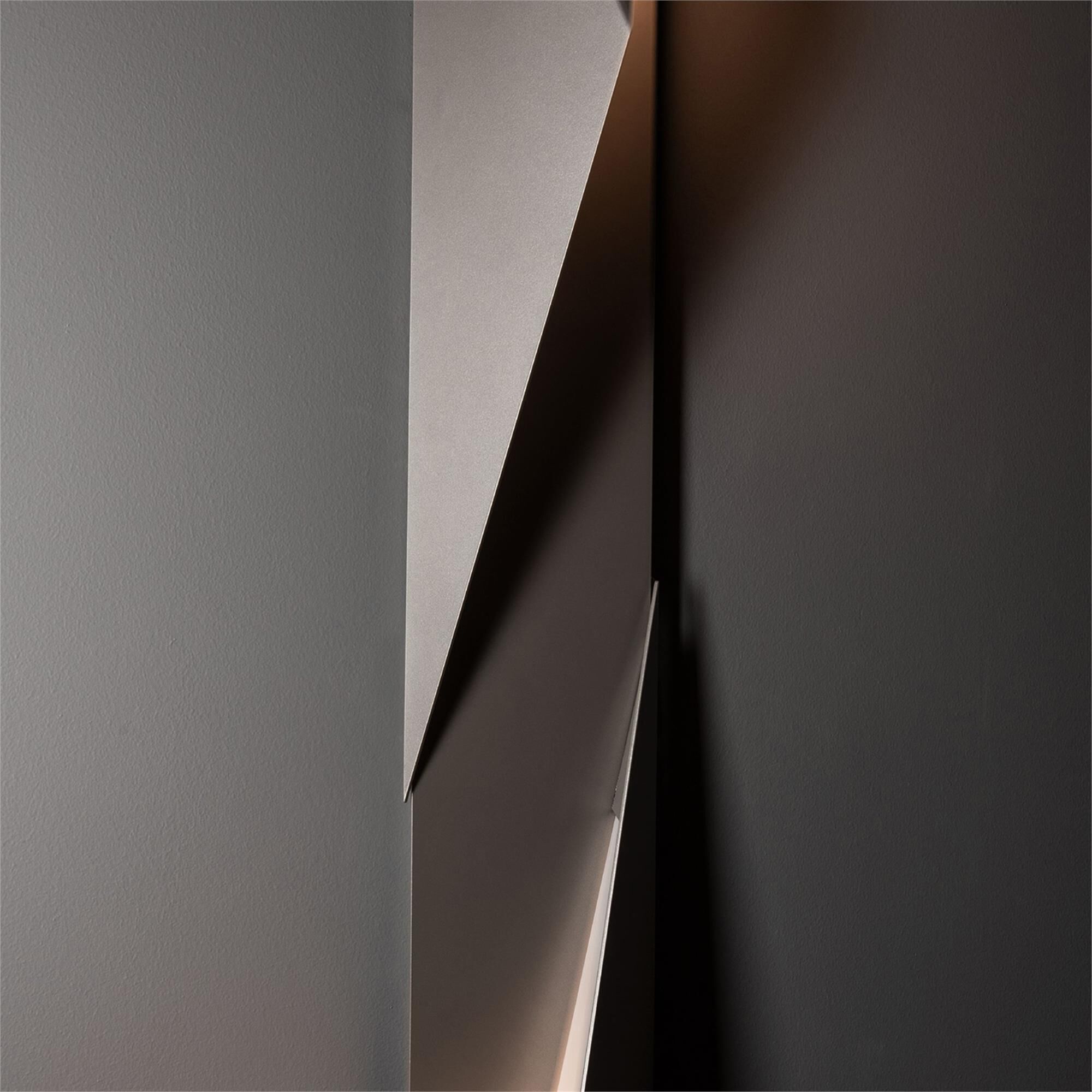 Shown in Coastal Burnished Steel finish