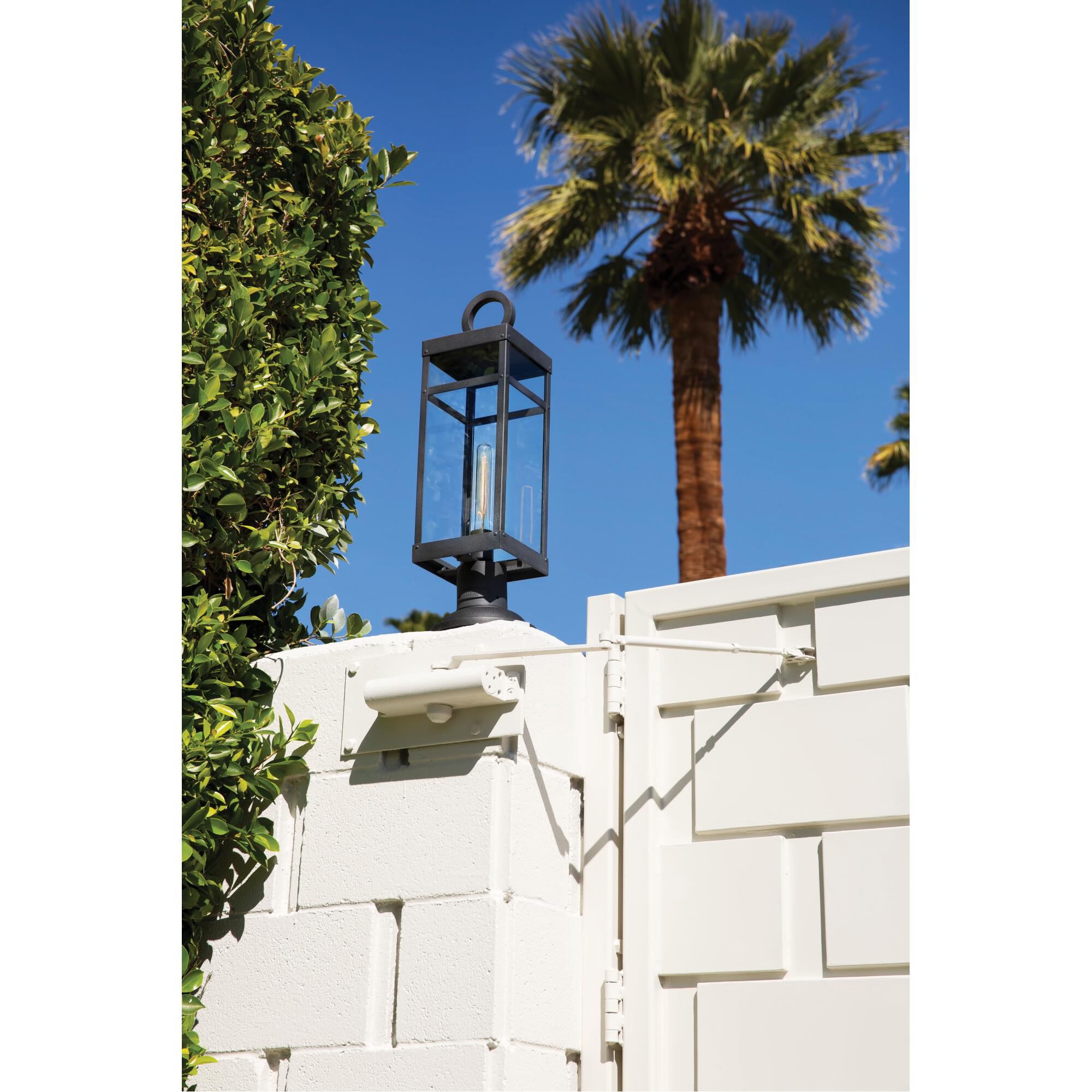 Outdoor Pier Mount Adapter by Hinkley Lighting