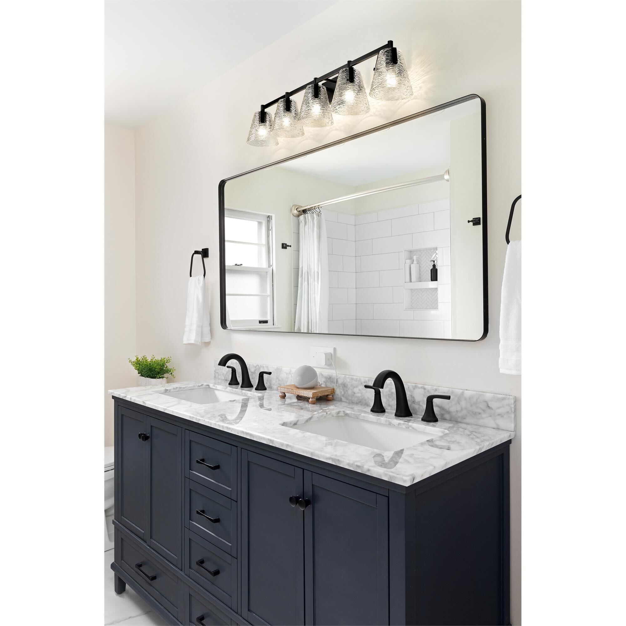 Shown in Matte Black finish and Clear Ribbed glass