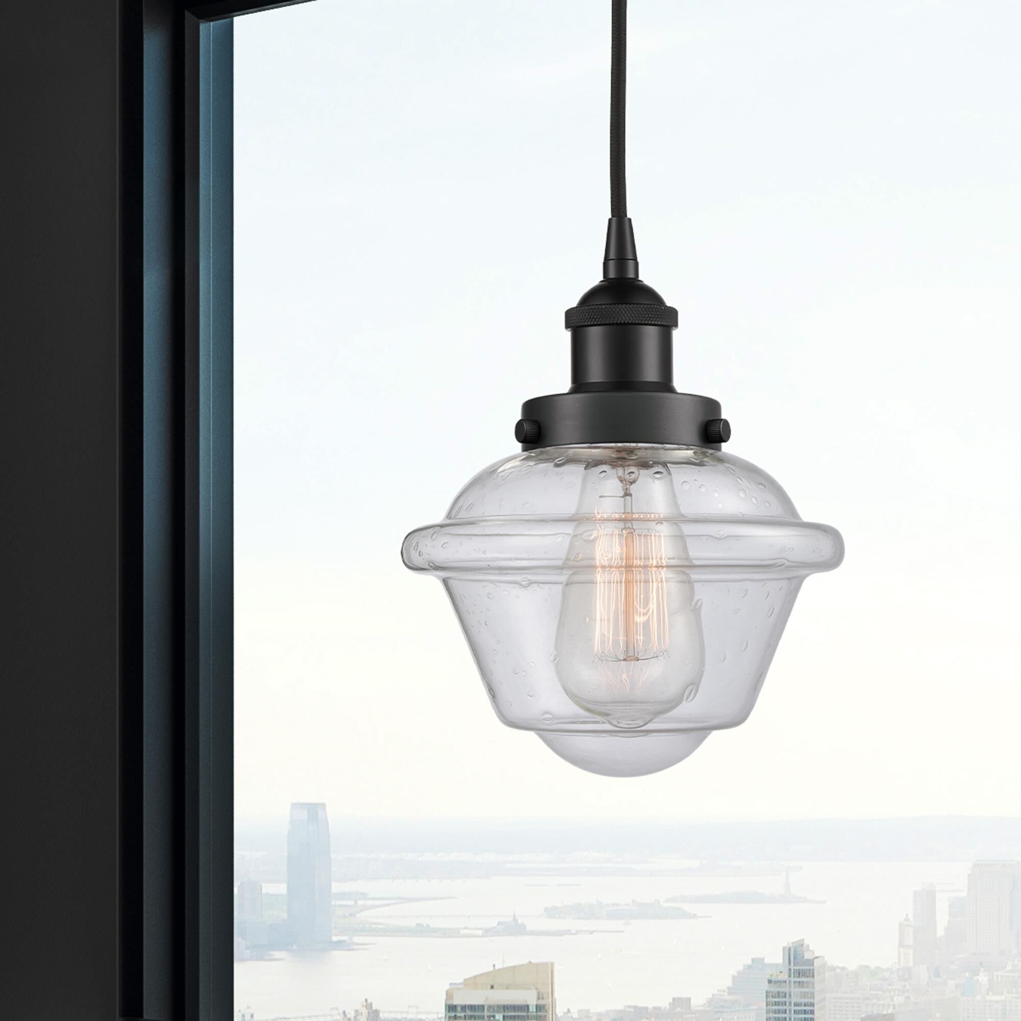 Shown in Matte Black finish and Seedy Small Oxford glass