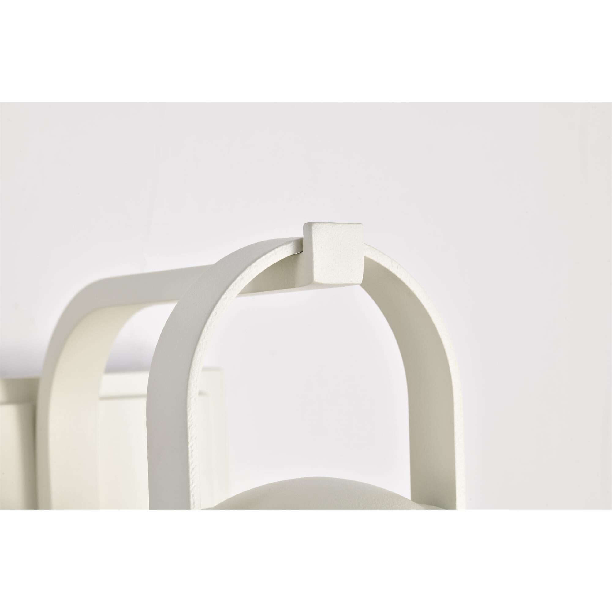 Shown in White finish and Clear Seeded glass