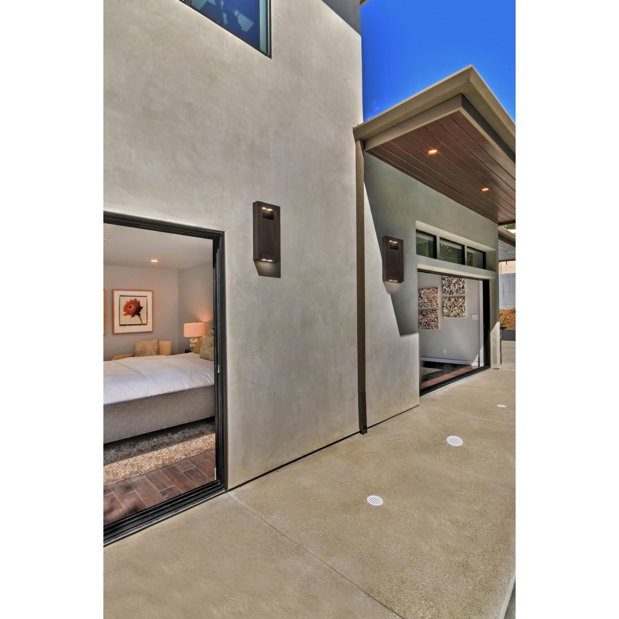 Shown in Architectural Bronze finish