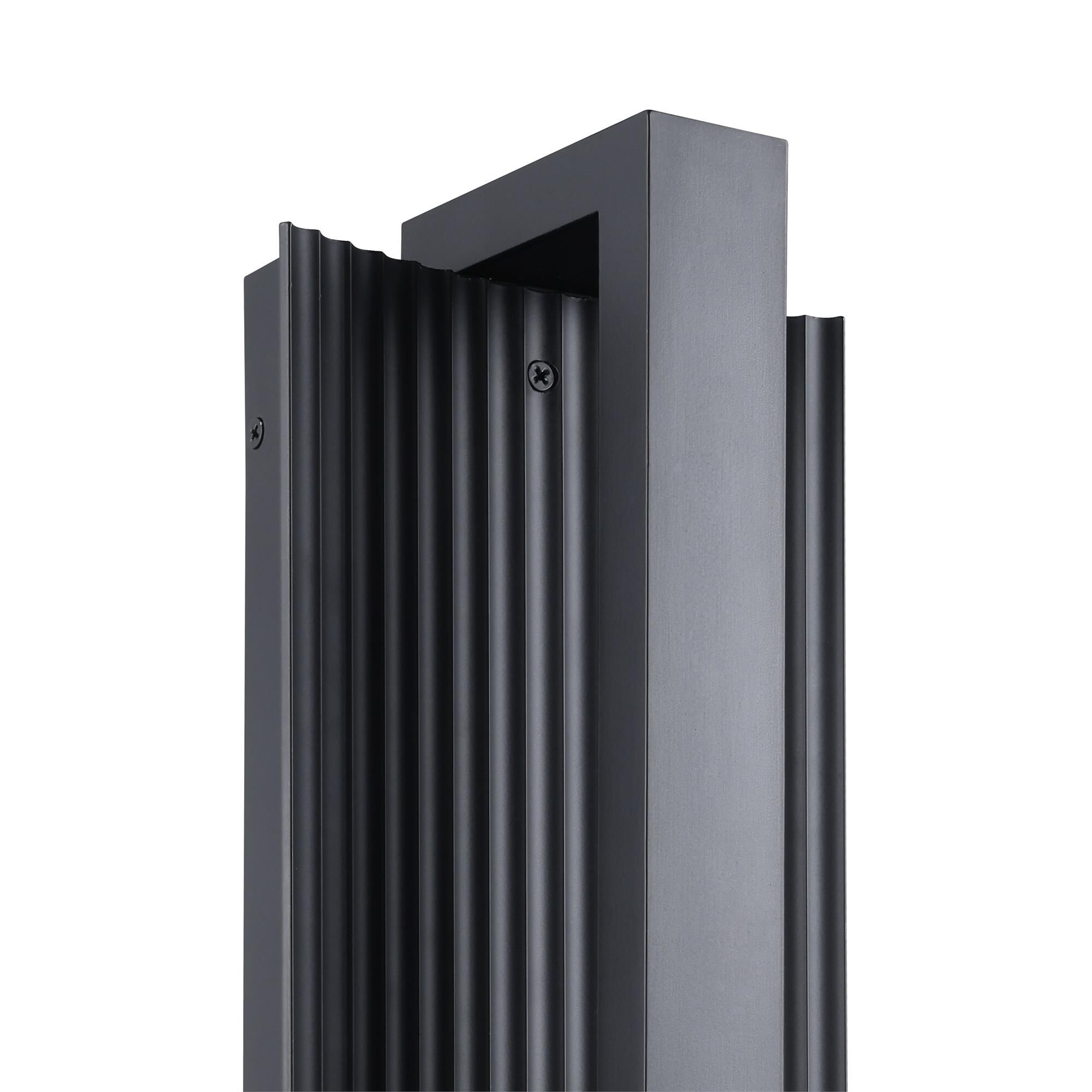 Shown in Matte Black finish and Clear Polycarbonate glass