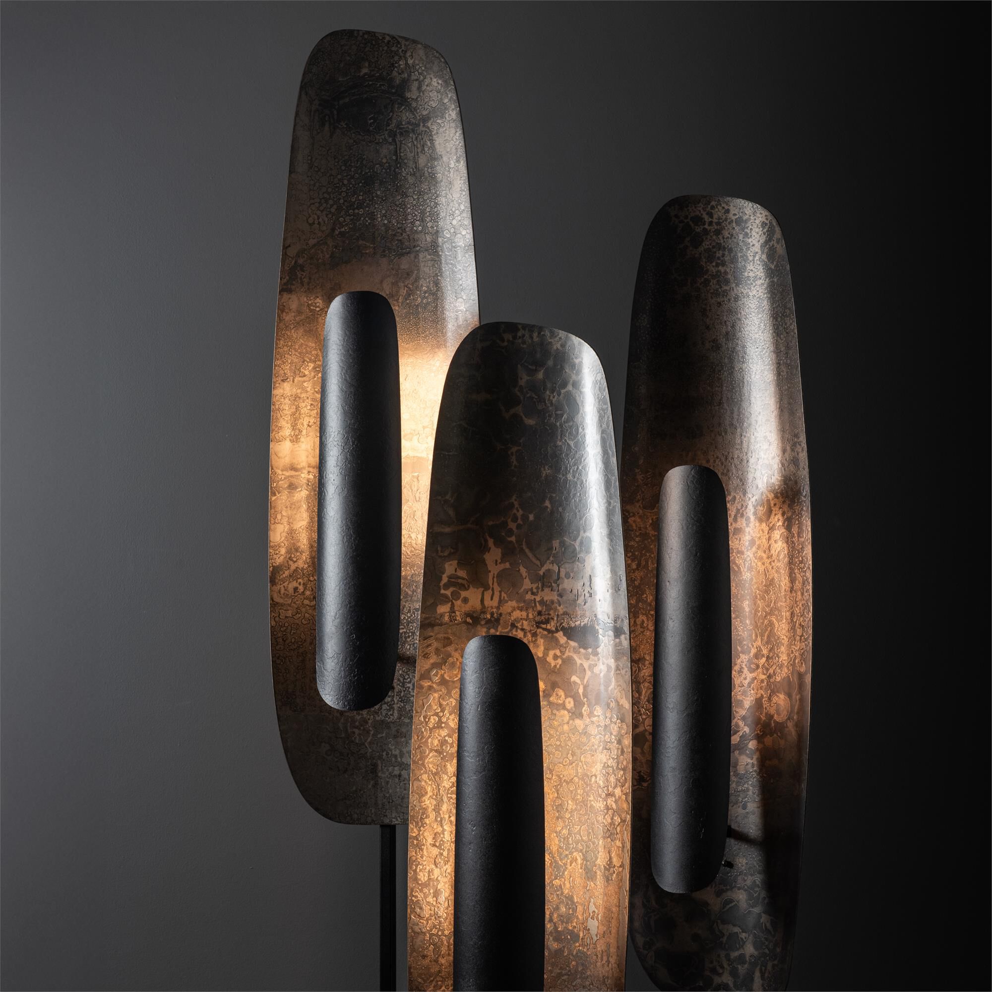 Shown in Black finish and Clear Steel accent