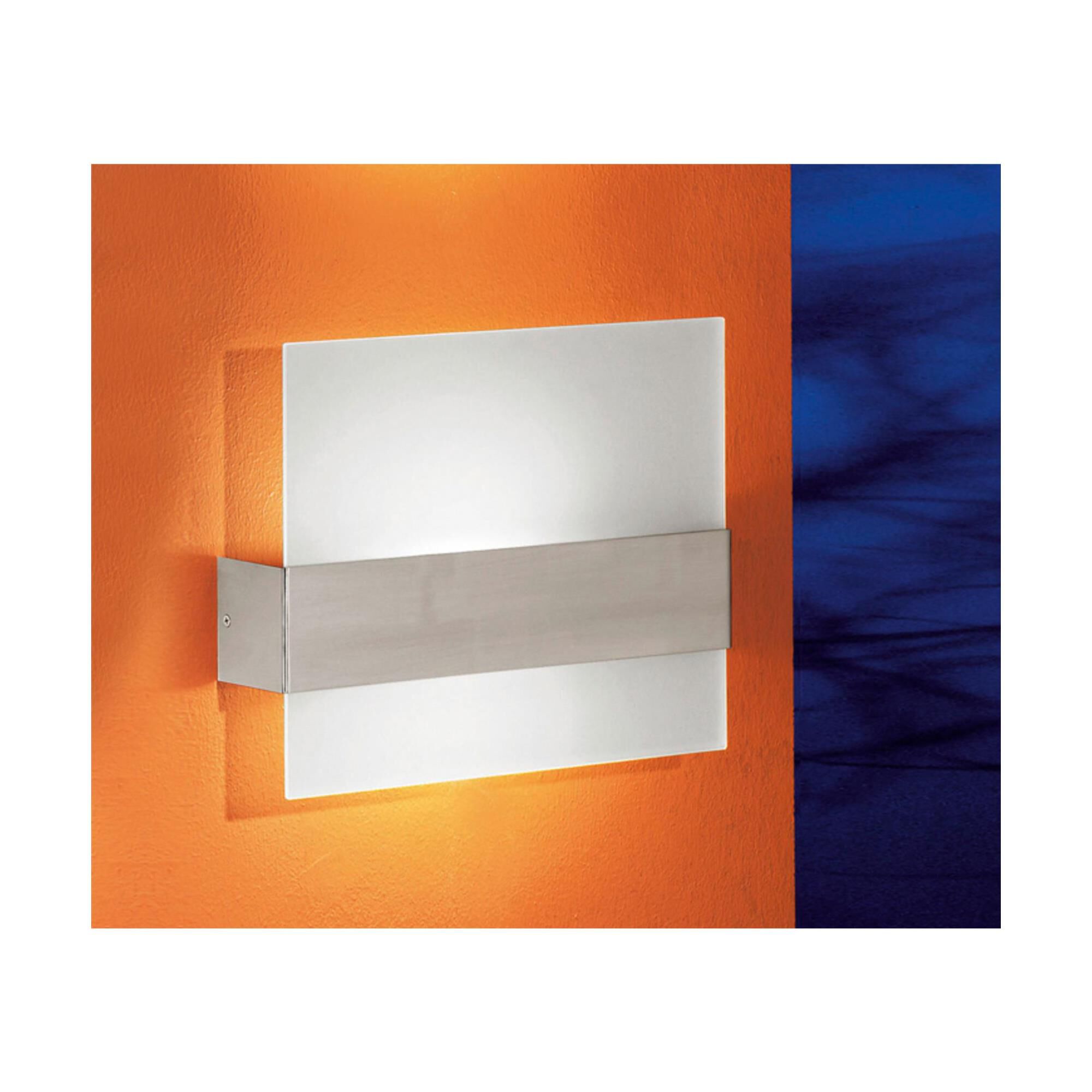 Shown in Matte Nickel finish and Satin glass