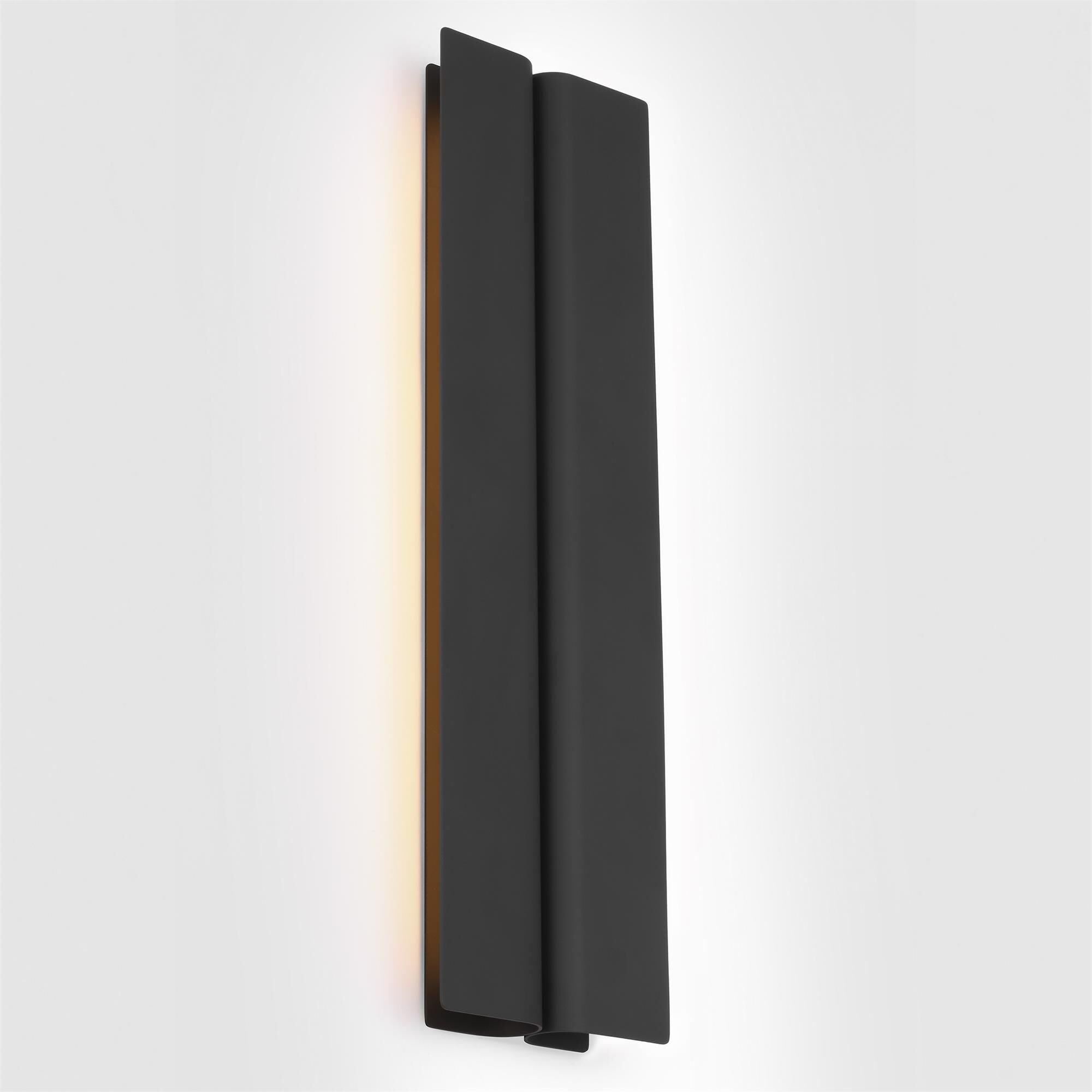 Shown in Nightshade Black finish and Aluminum shade
