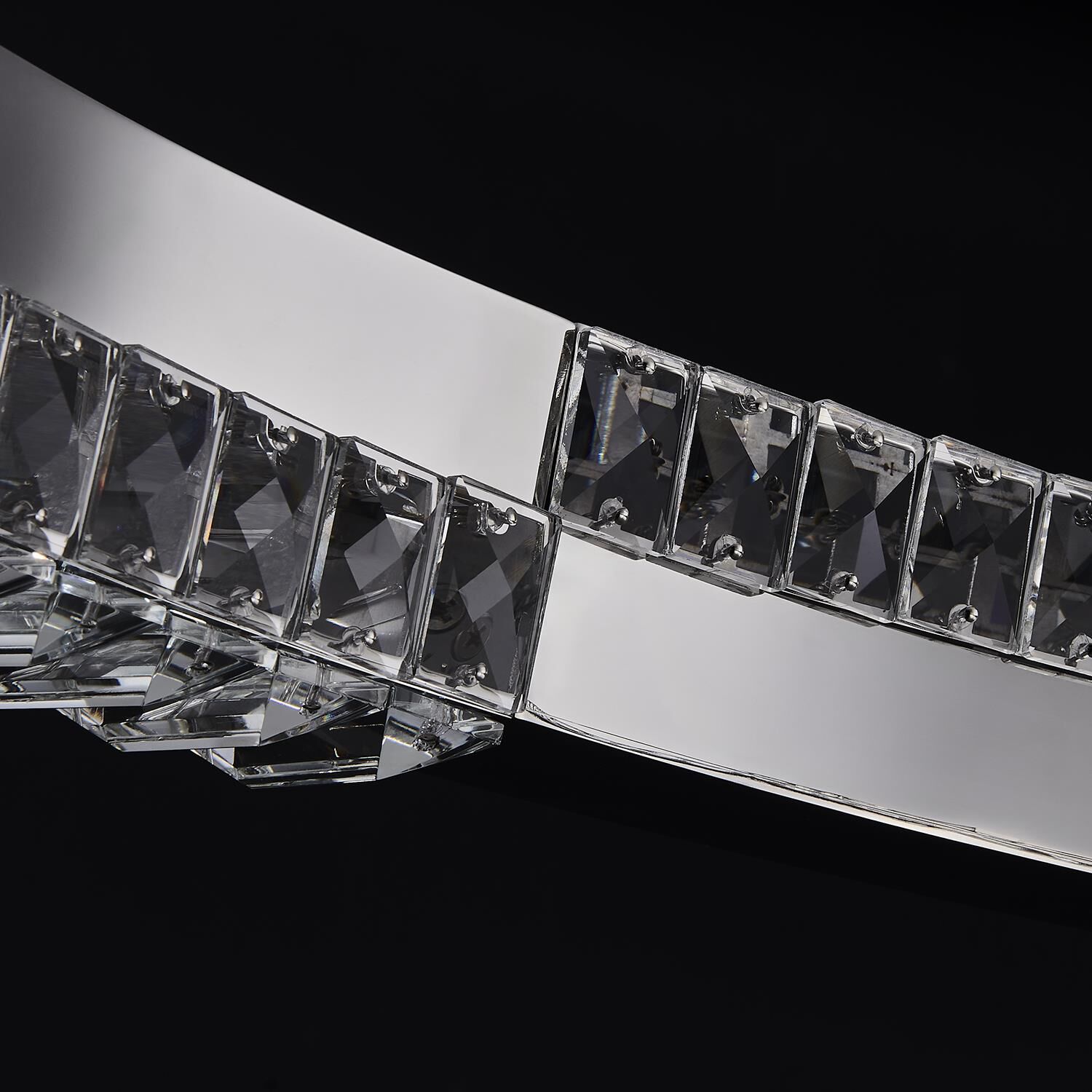 Shown in Polished Chrome finish and Firenze Clear crystal