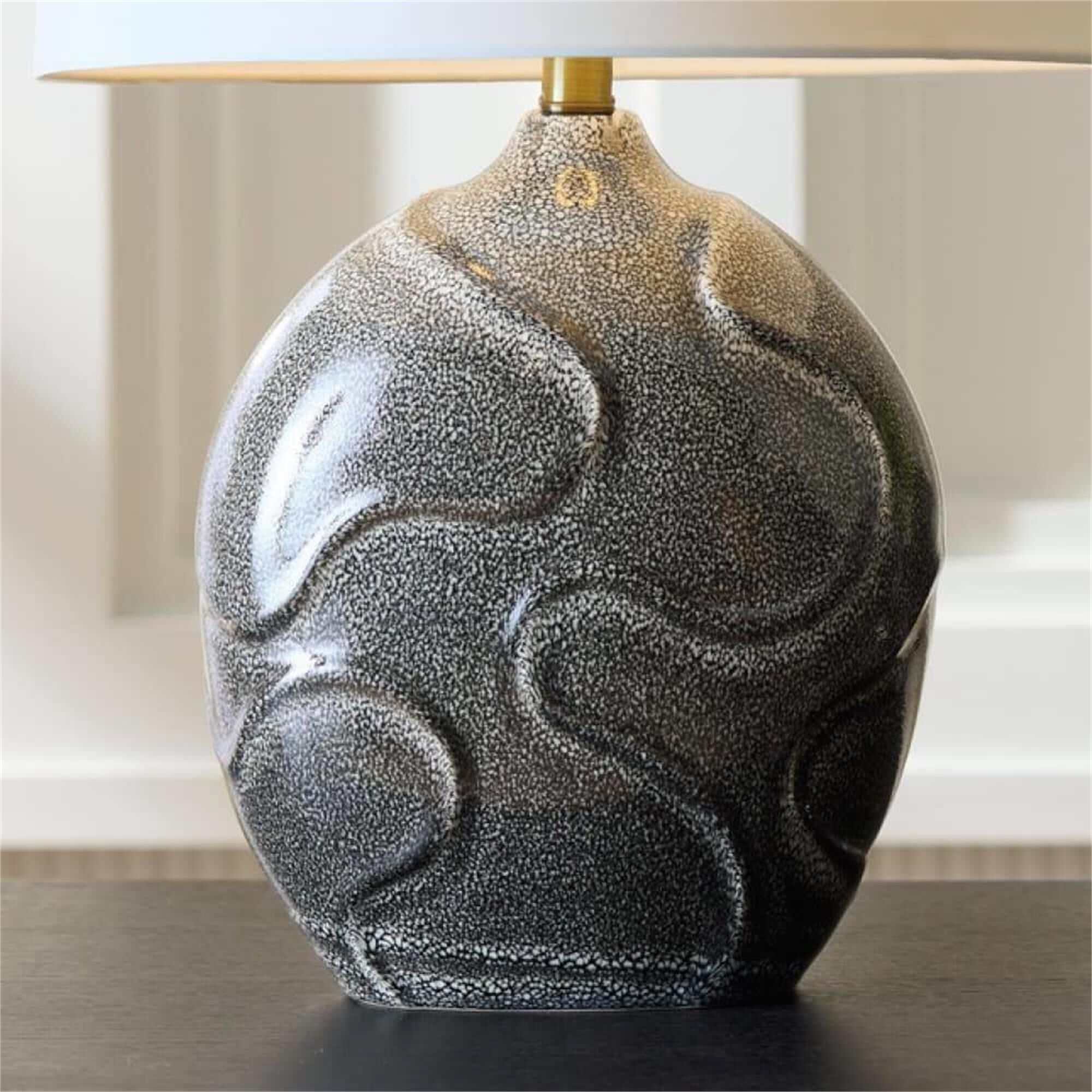 Shown in Obsidian Reactive finish