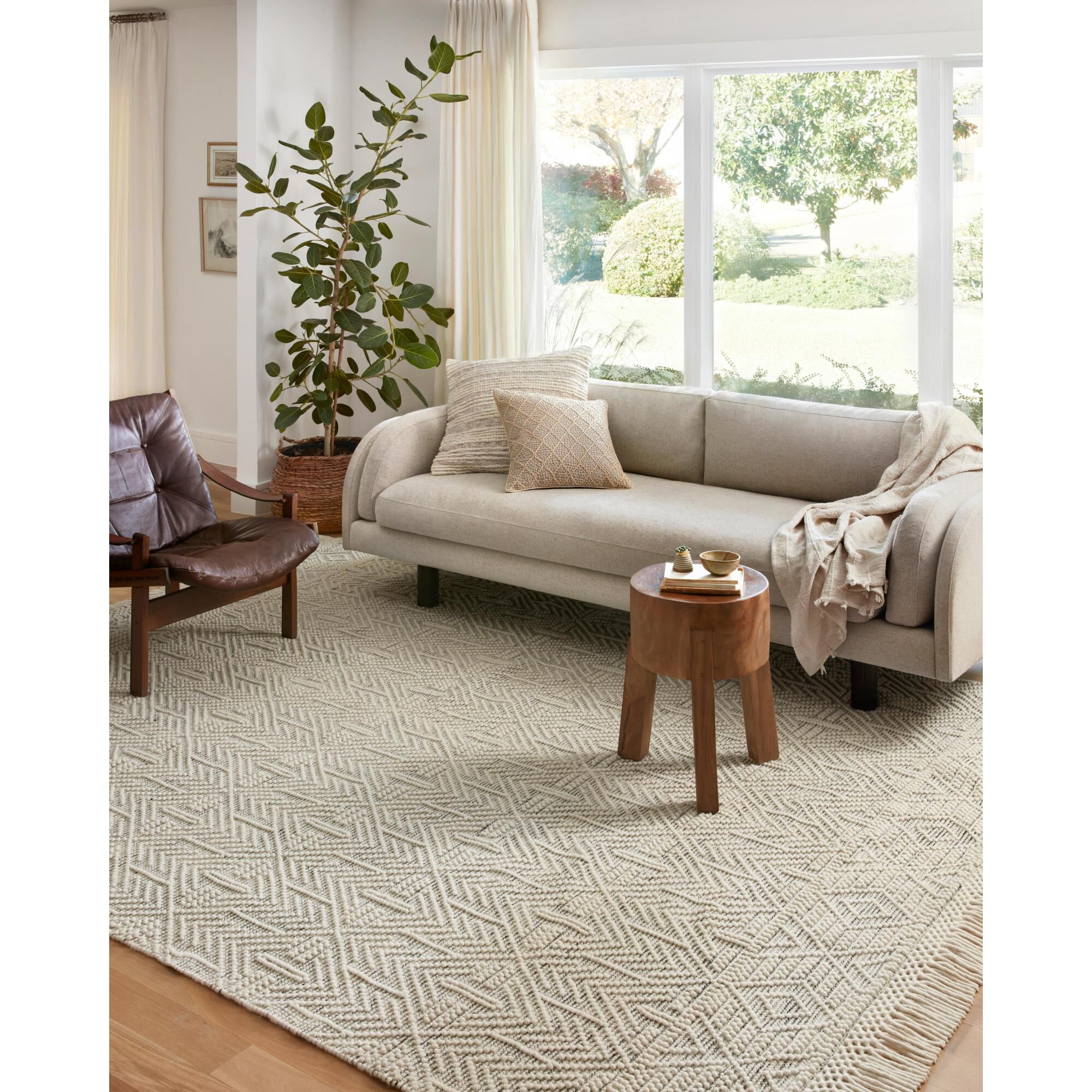 NOELLE Area Rug by Loloi Rugs