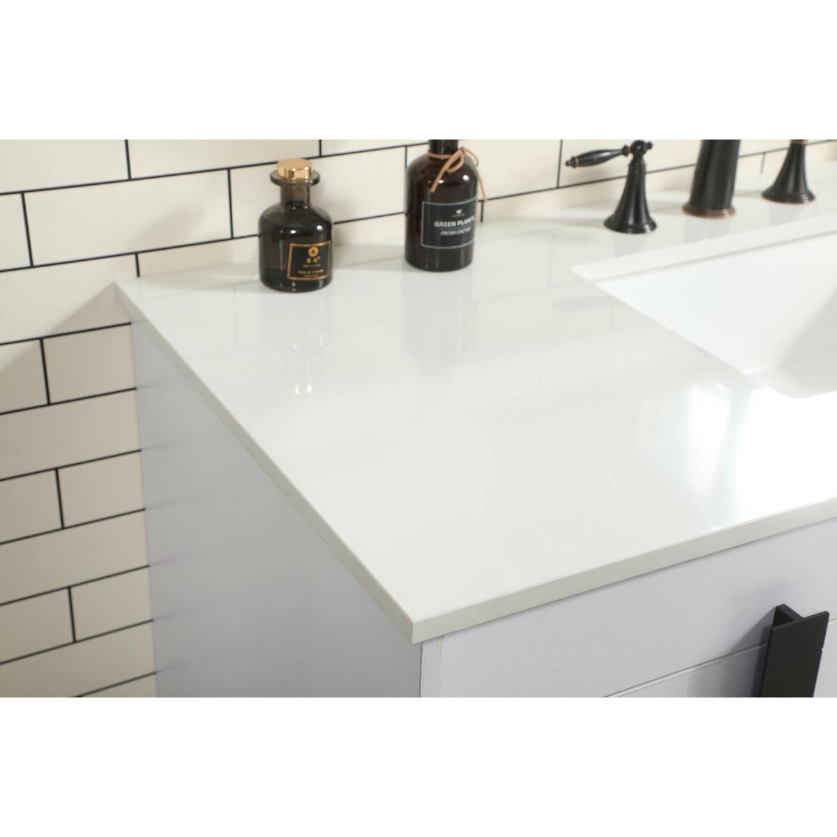 Shown in White finish and Without Backsplash accent