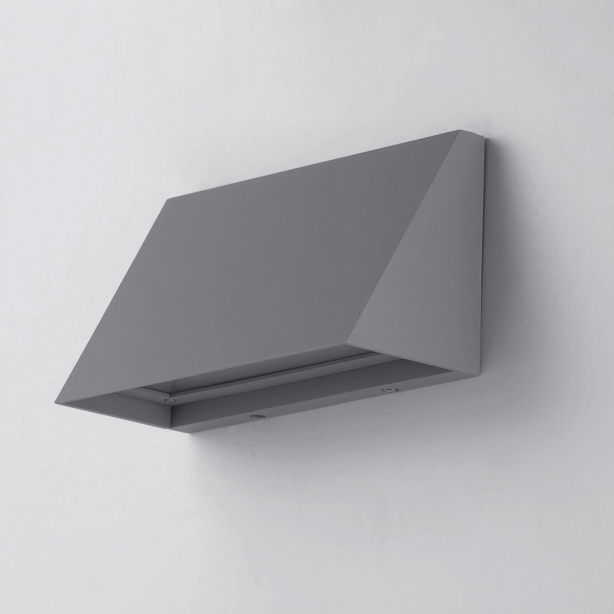 Pathfinder 5 Inch Outdoor Wall Light by Maxim Lighting