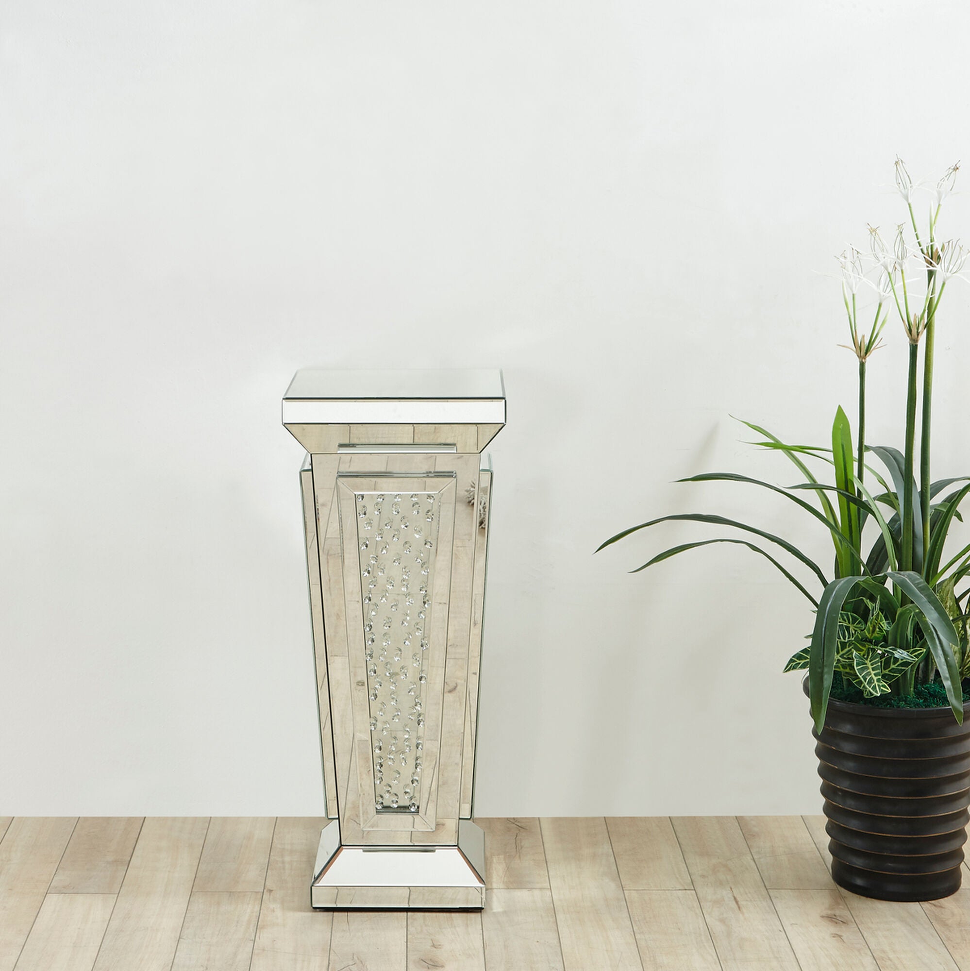 Shown in Clear finish
