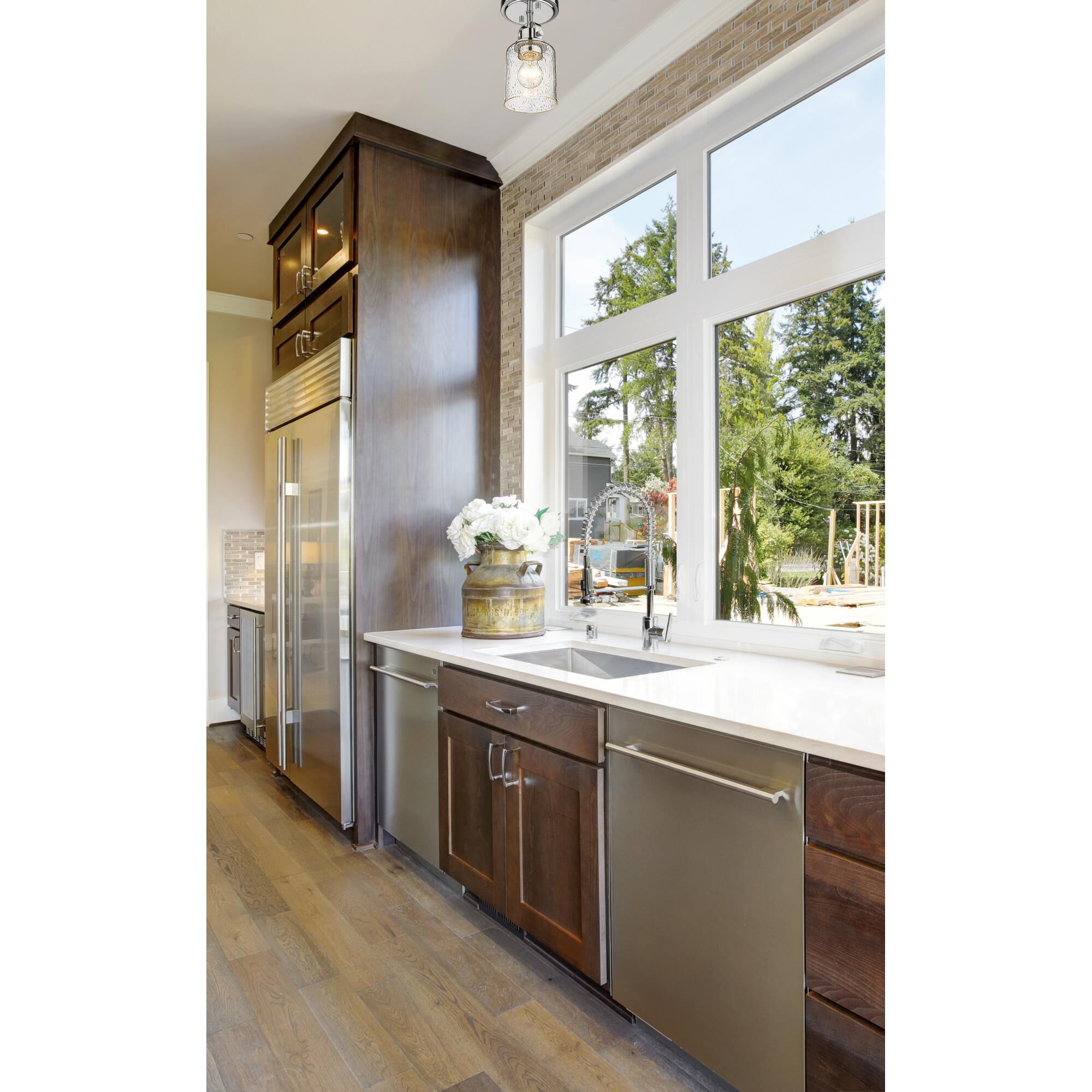 Shown in Chrome finish and Clear Seeded glass and No Shade shade